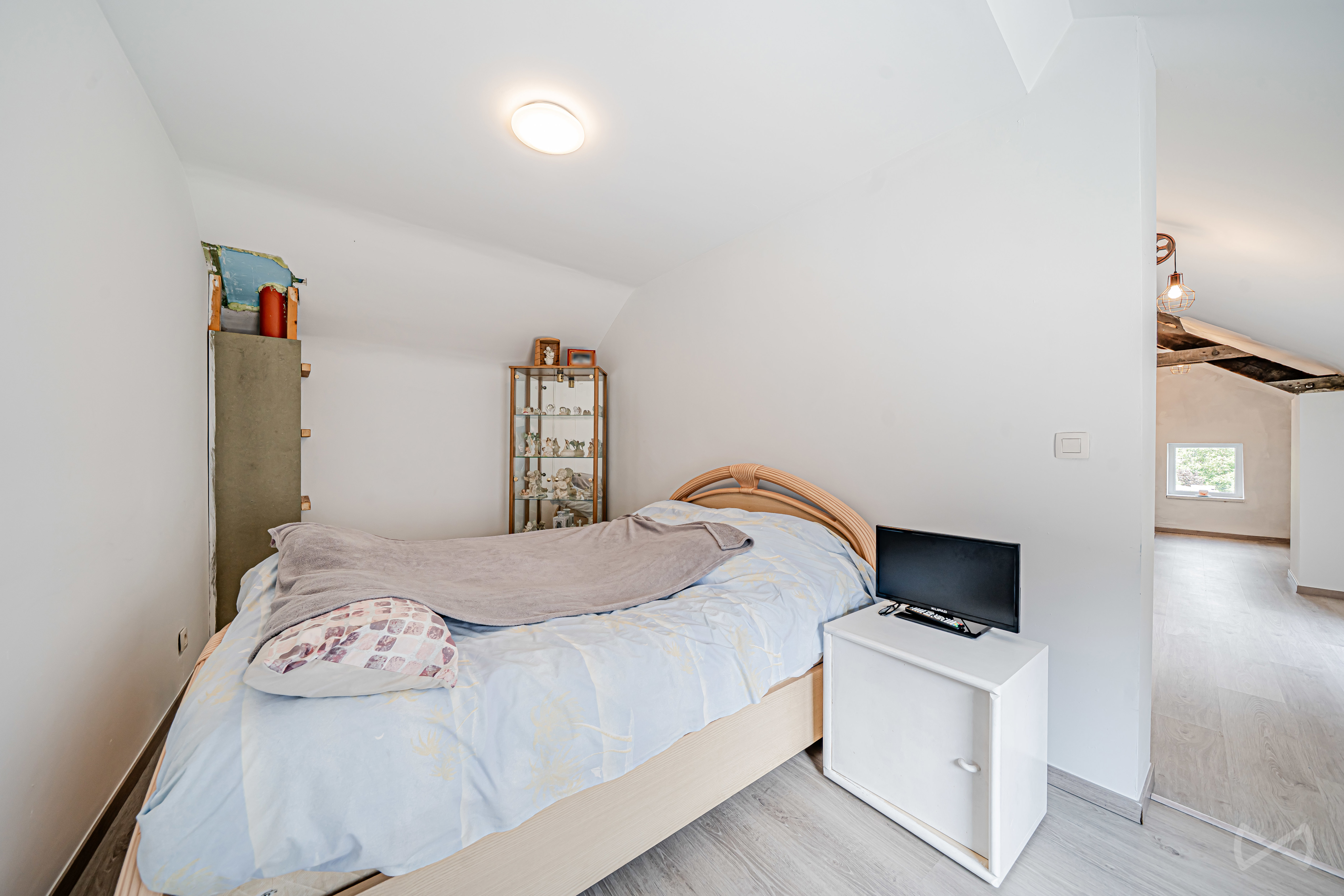 Picture 1 of 4 for House with six bedrooms in ChÂtelet