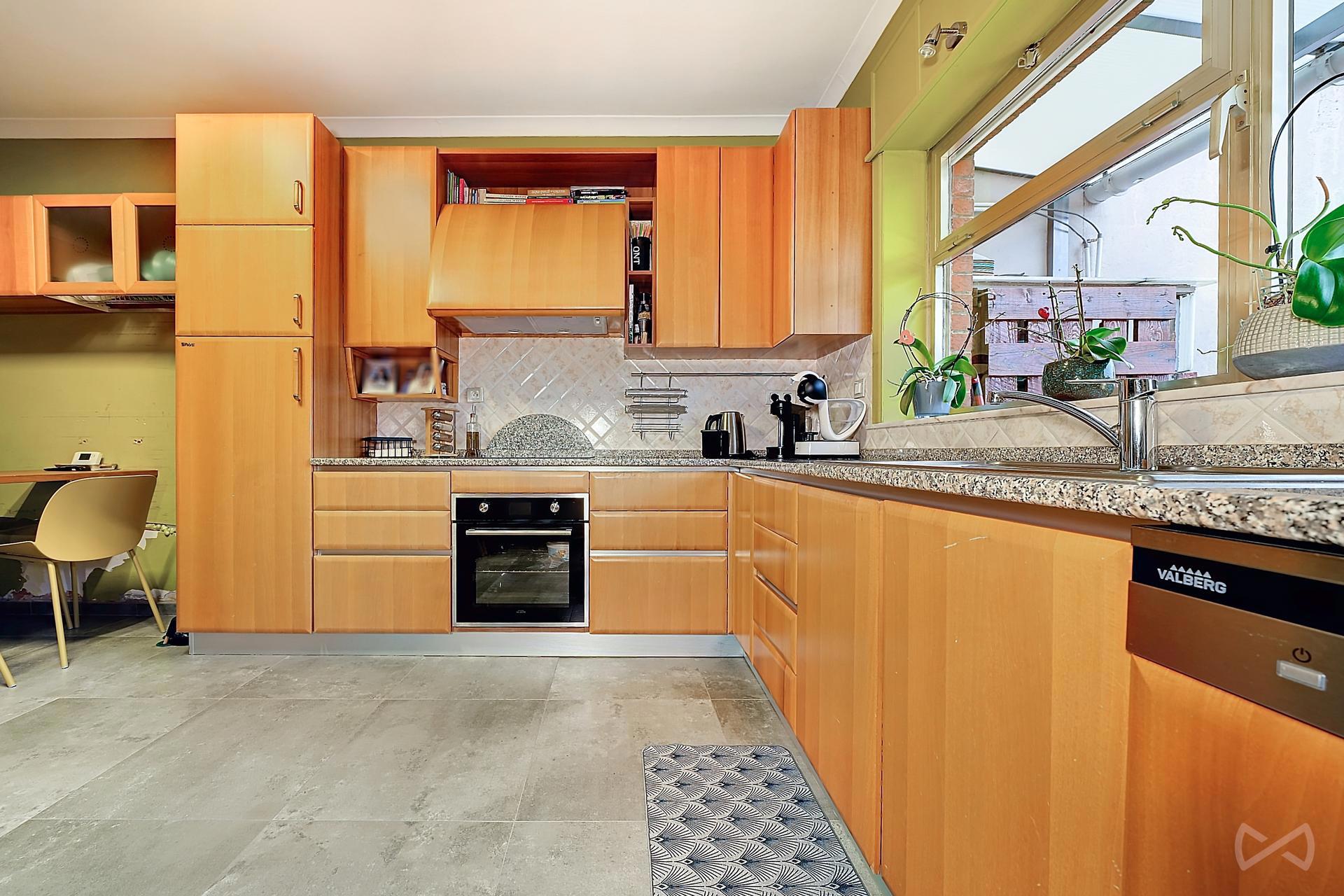 Picture 2 of 4 for House with five bedrooms in La Louvière