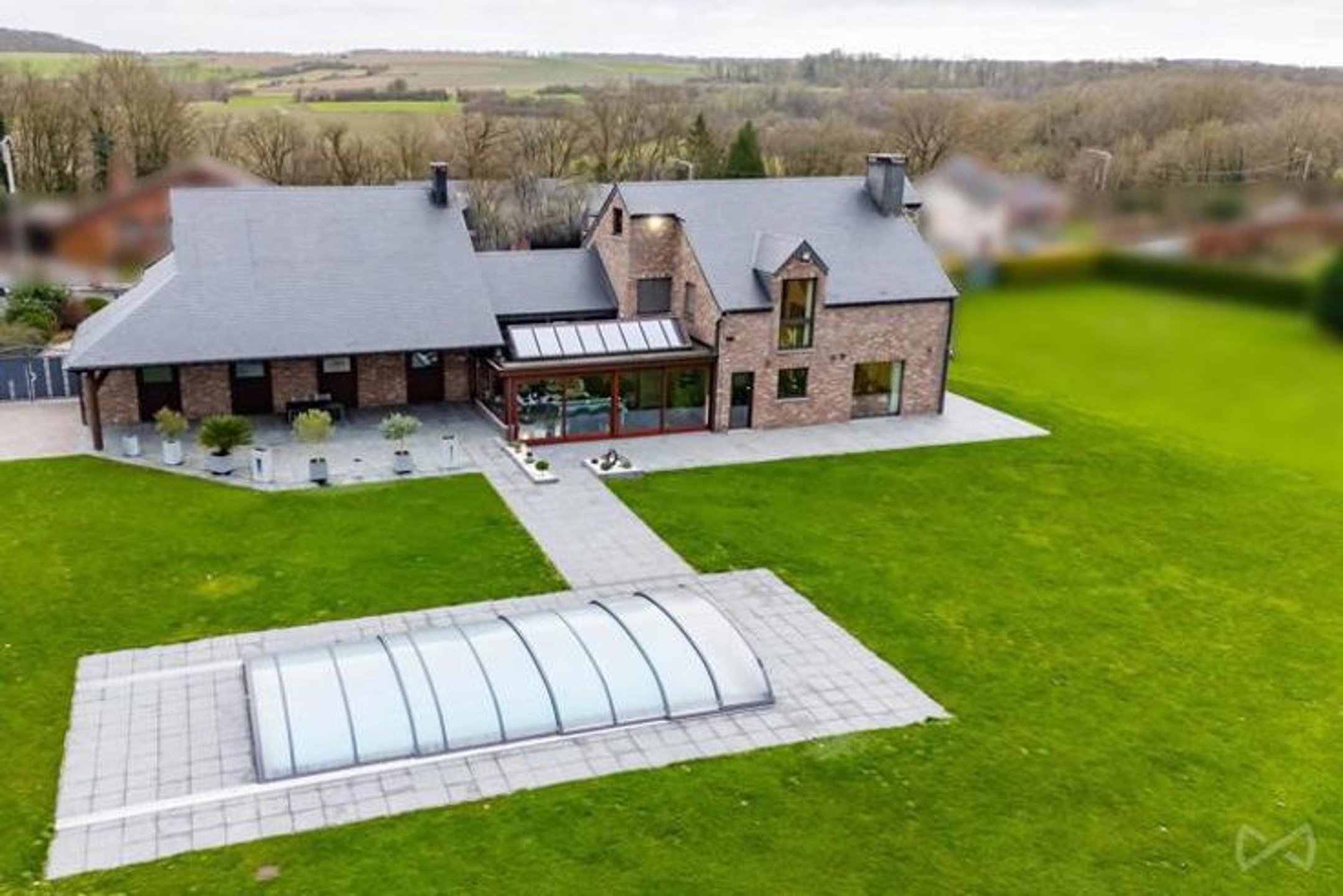 Photo 2 sur 3 pour Maison de quatre chambres à Thy-le-château