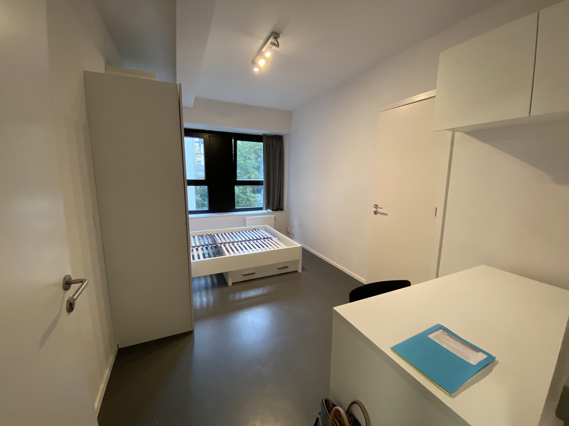 Photo 2 sur 3 pour Chambre étudiant à Bruxelles