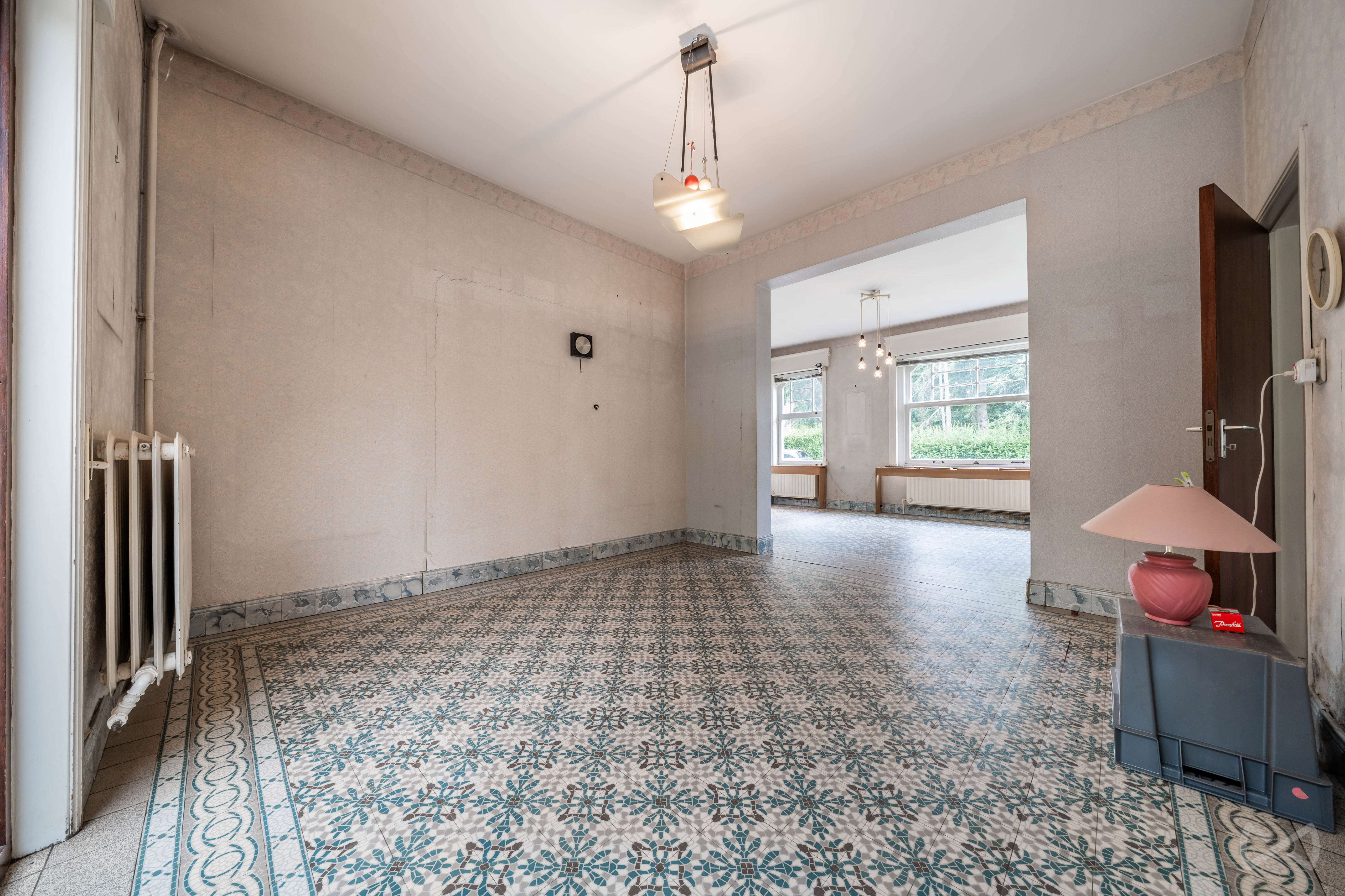Foto 4 van 4 van Villa met zes slaapkamers in Nimy