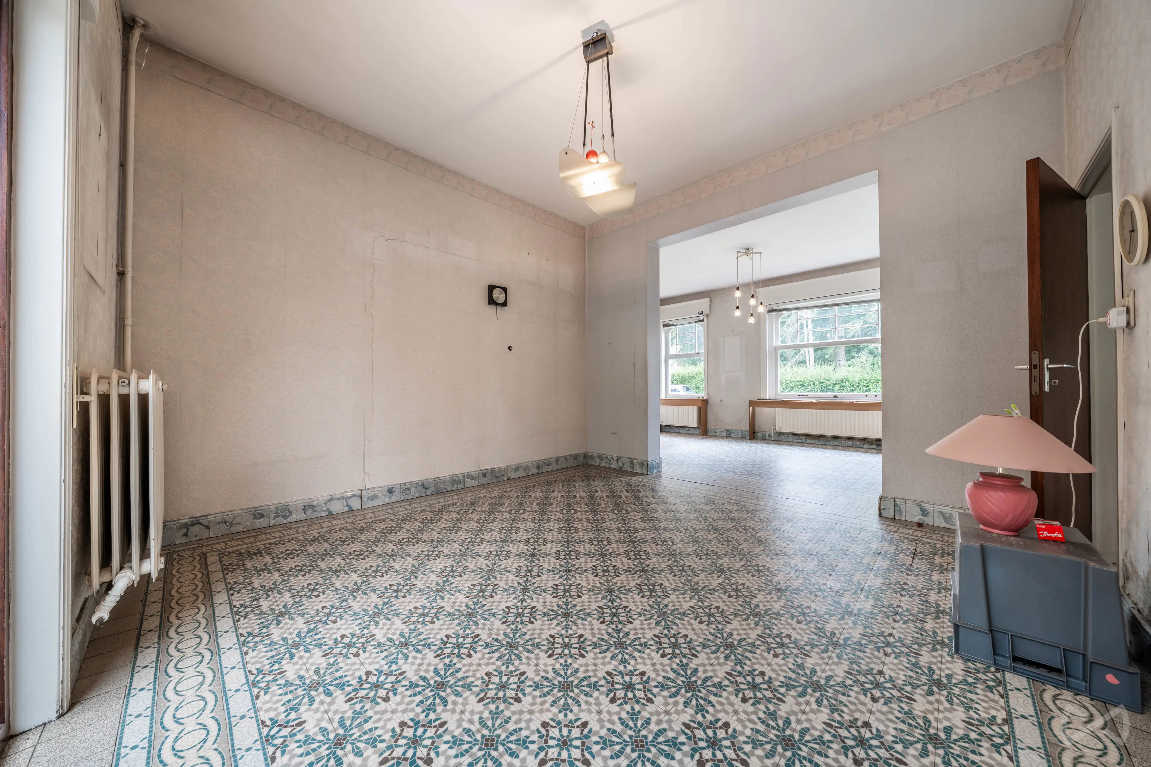 Foto 4 van 4 van Villa met zes slaapkamers in Nimy