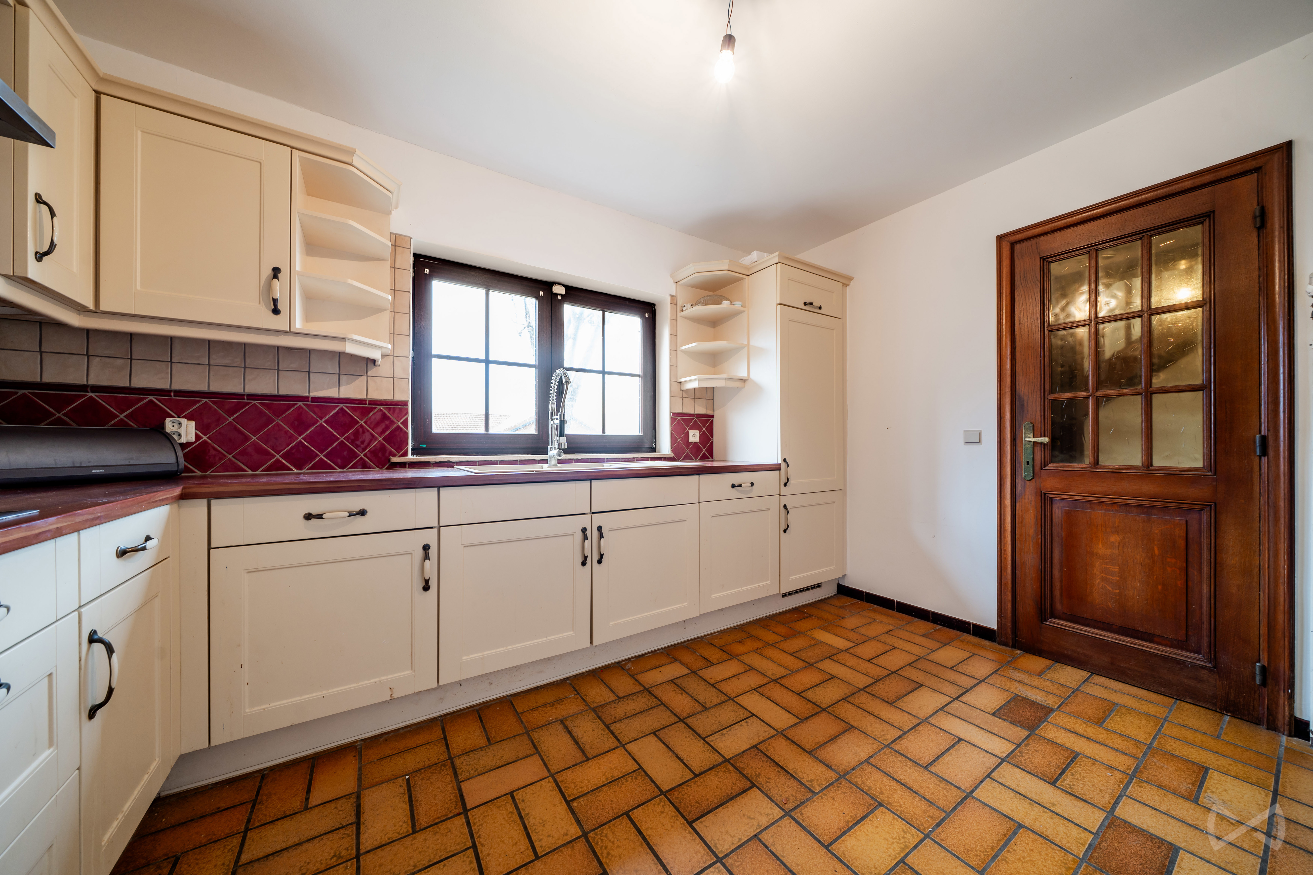 Picture 3 of 4 for Villa with three bedrooms in Hennuyères