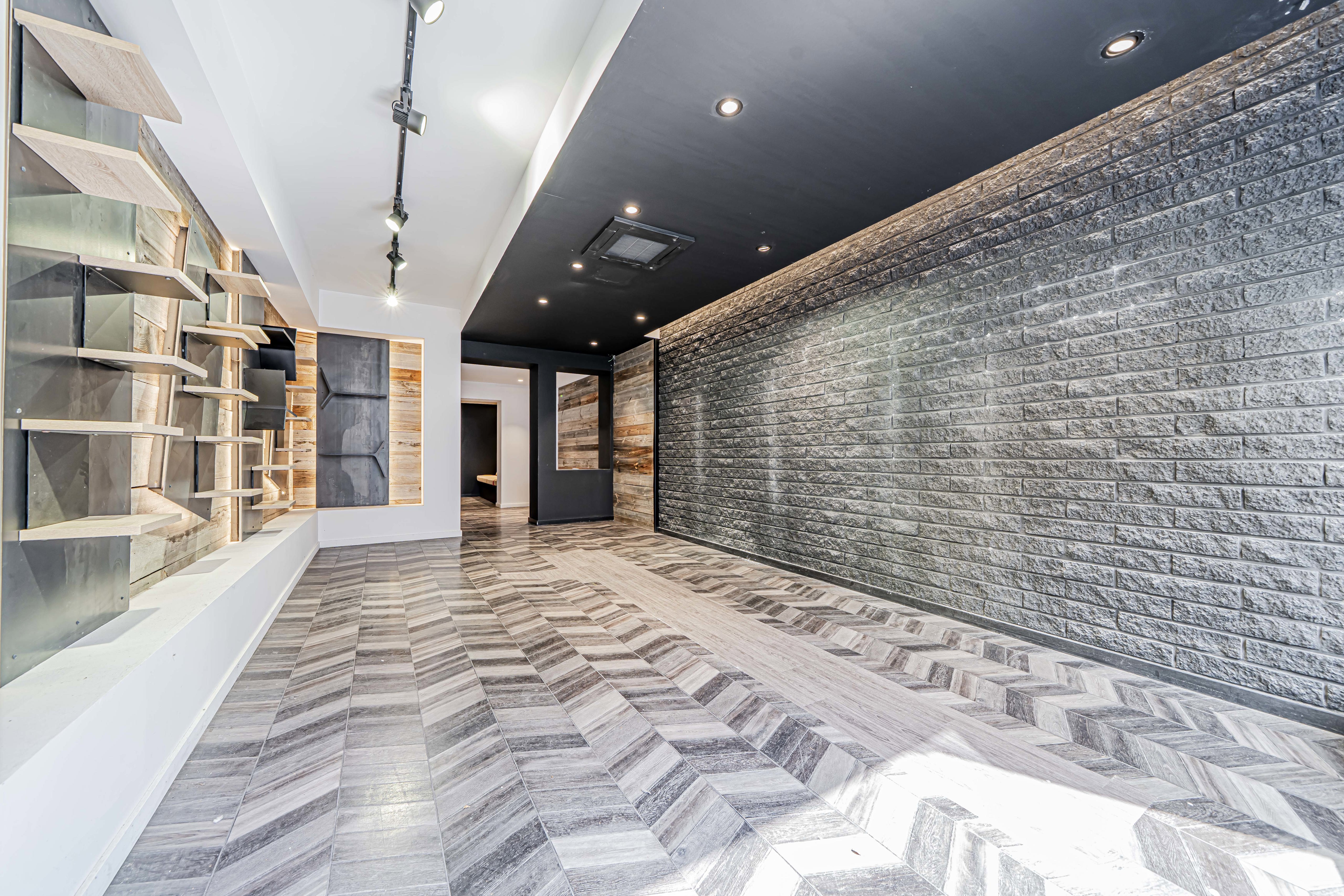 Picture 1 of 4 for Commercial building in Mons