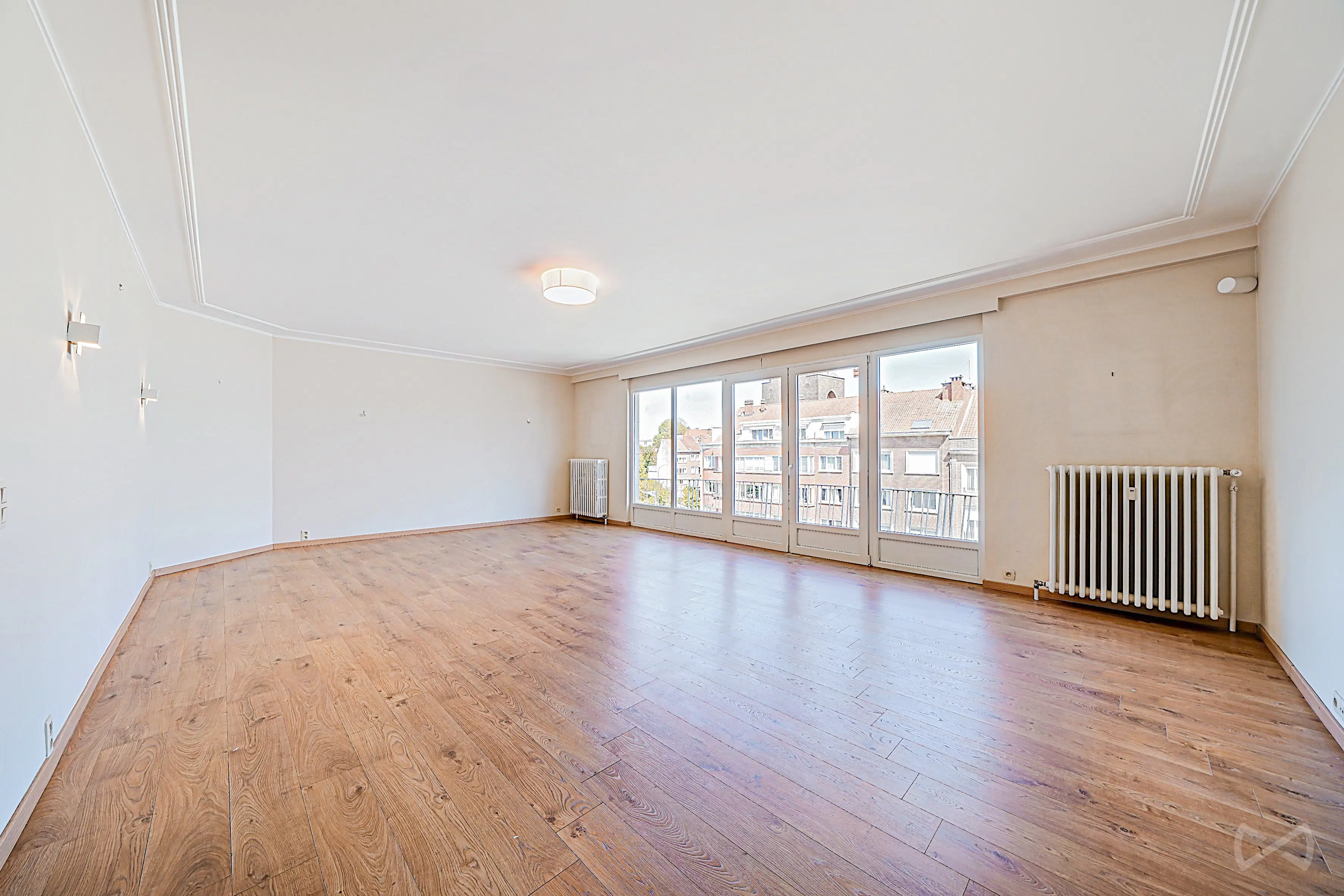 Picture 2 of 4 for Flat with three bedrooms in Ixelles