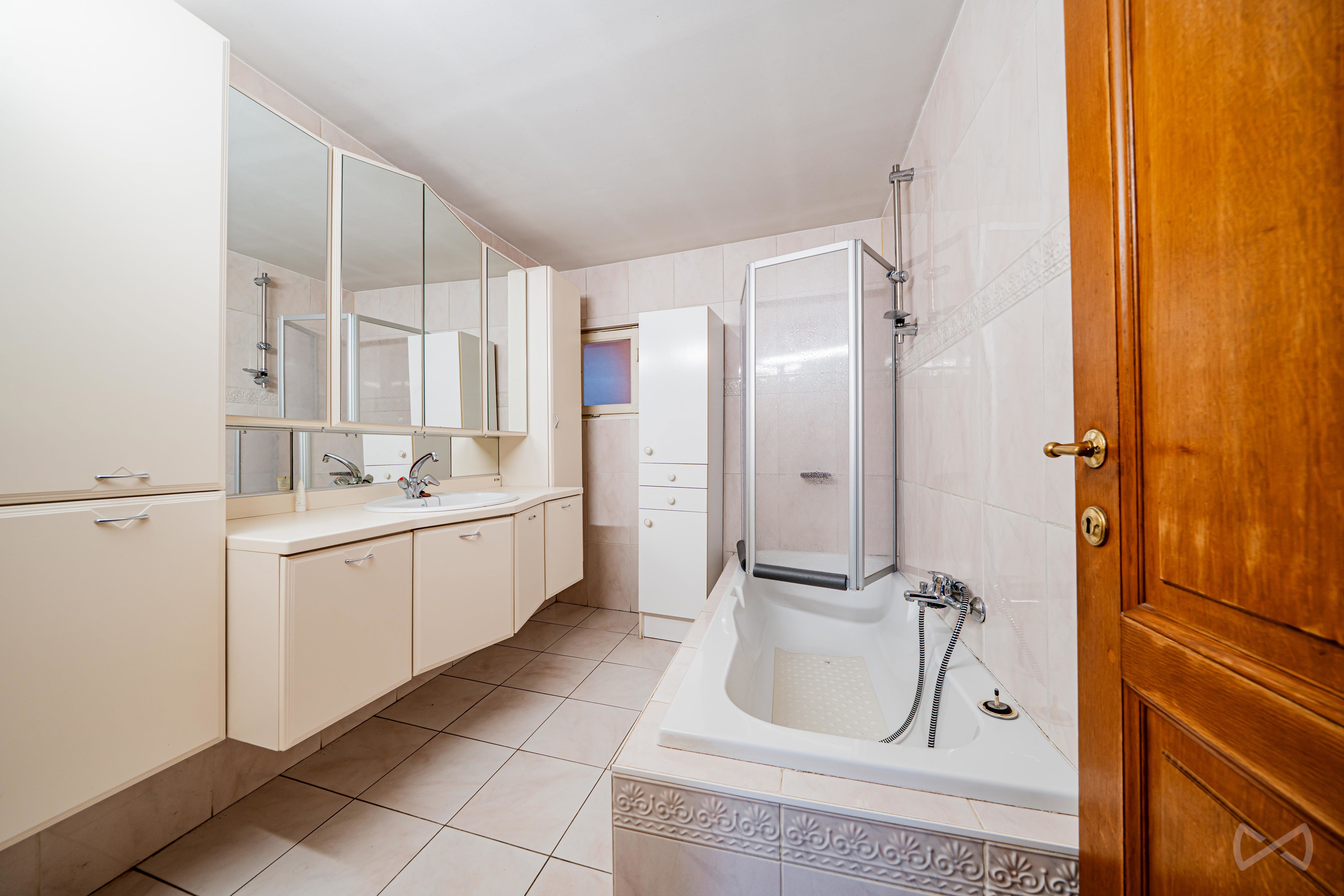 Picture 3 of 4 for House with four bedrooms in Biesme