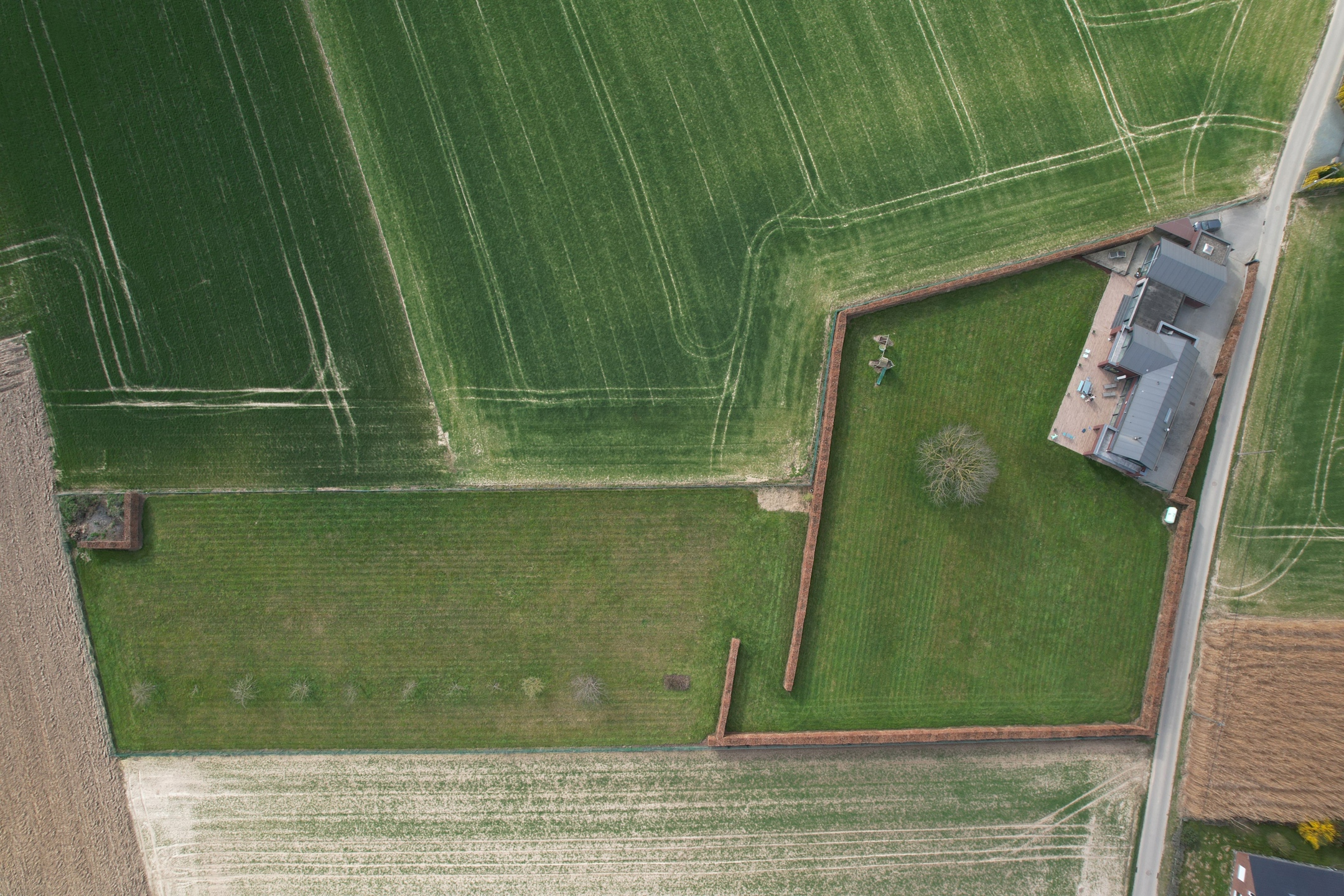 Picture 1 of 2 for Villa with four bedrooms in Anderlecht