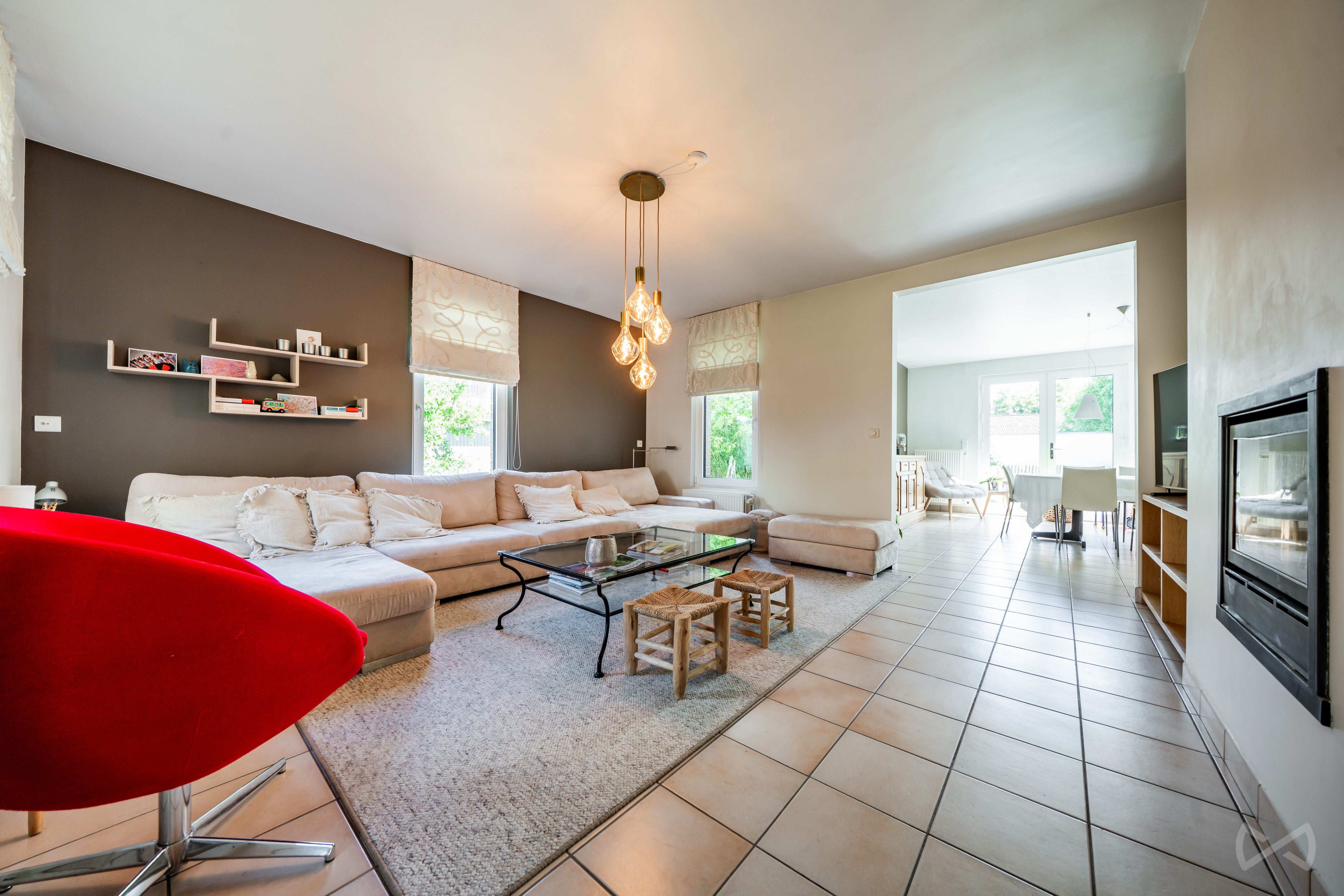 Photo 3 sur 4 pour Maison de cinq chambres à Céroux-mousty