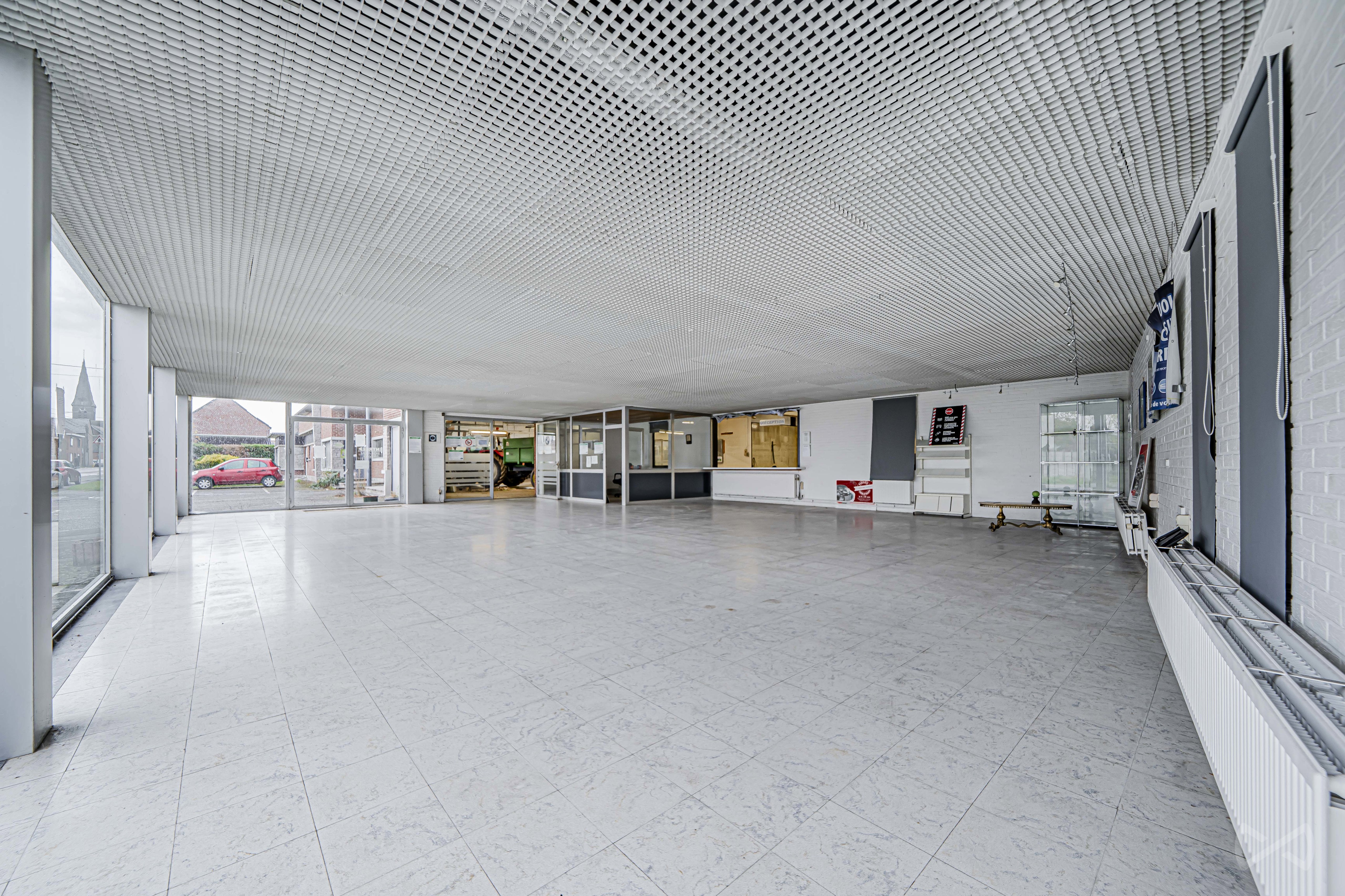 Photo 1 sur 4 pour Immeuble mixte de deux chambres à Chièvres