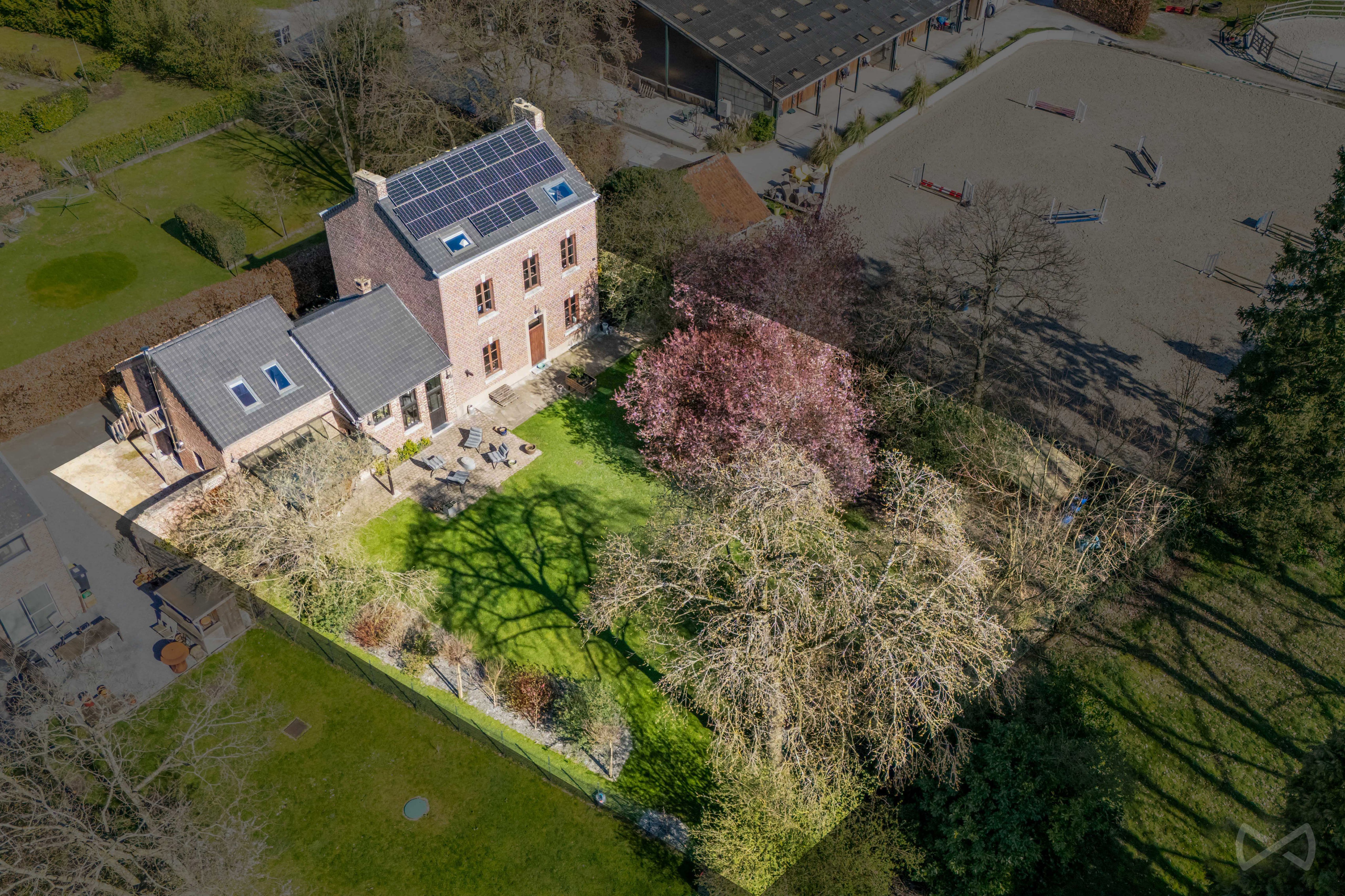 Photo 1 sur 4 pour Villa de sept chambres à Faimes