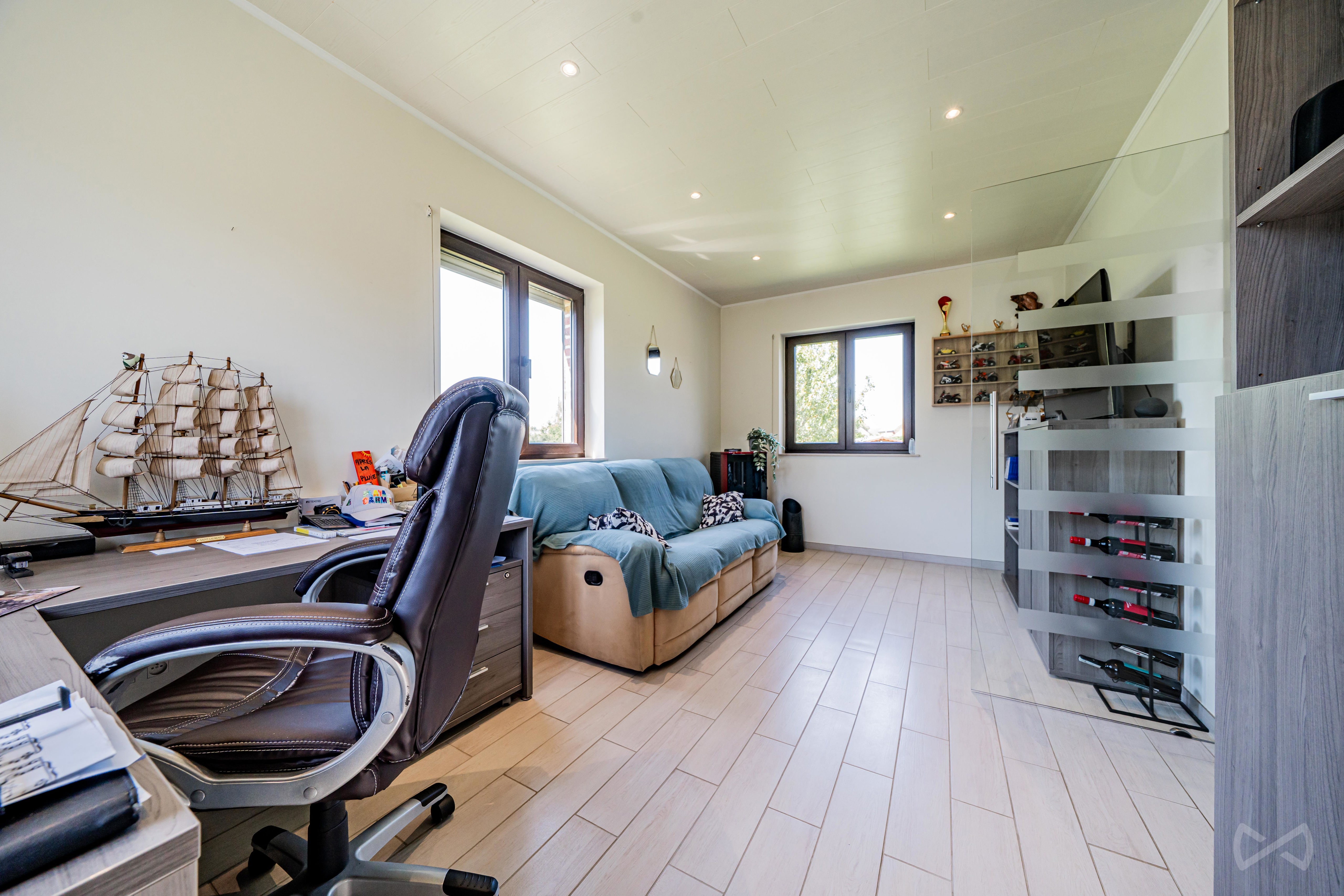 Picture 4 of 4 for Villa with four bedrooms in Merdorp