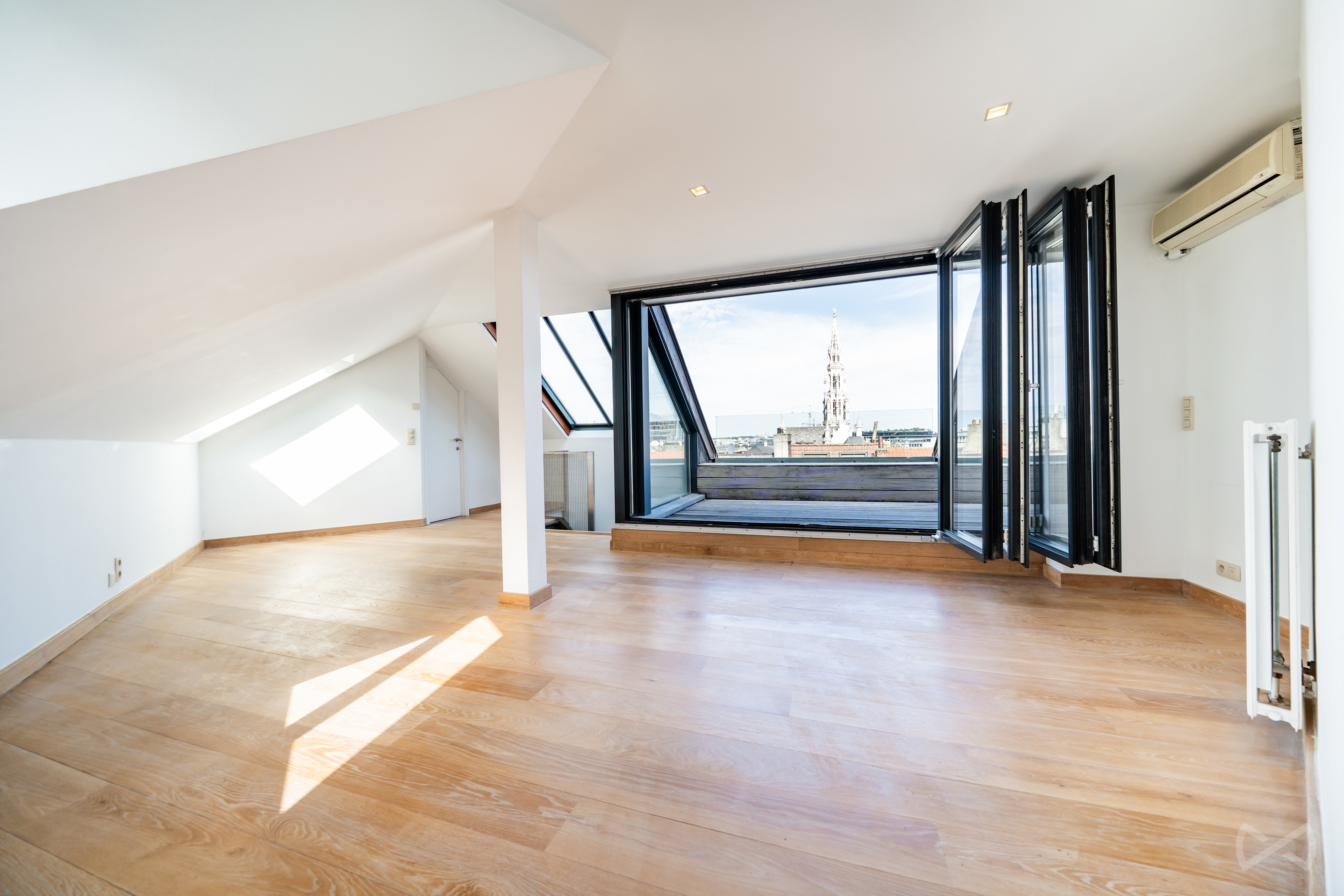 Picture 1 of 4 for Triplex with three bedrooms in Bruxelles