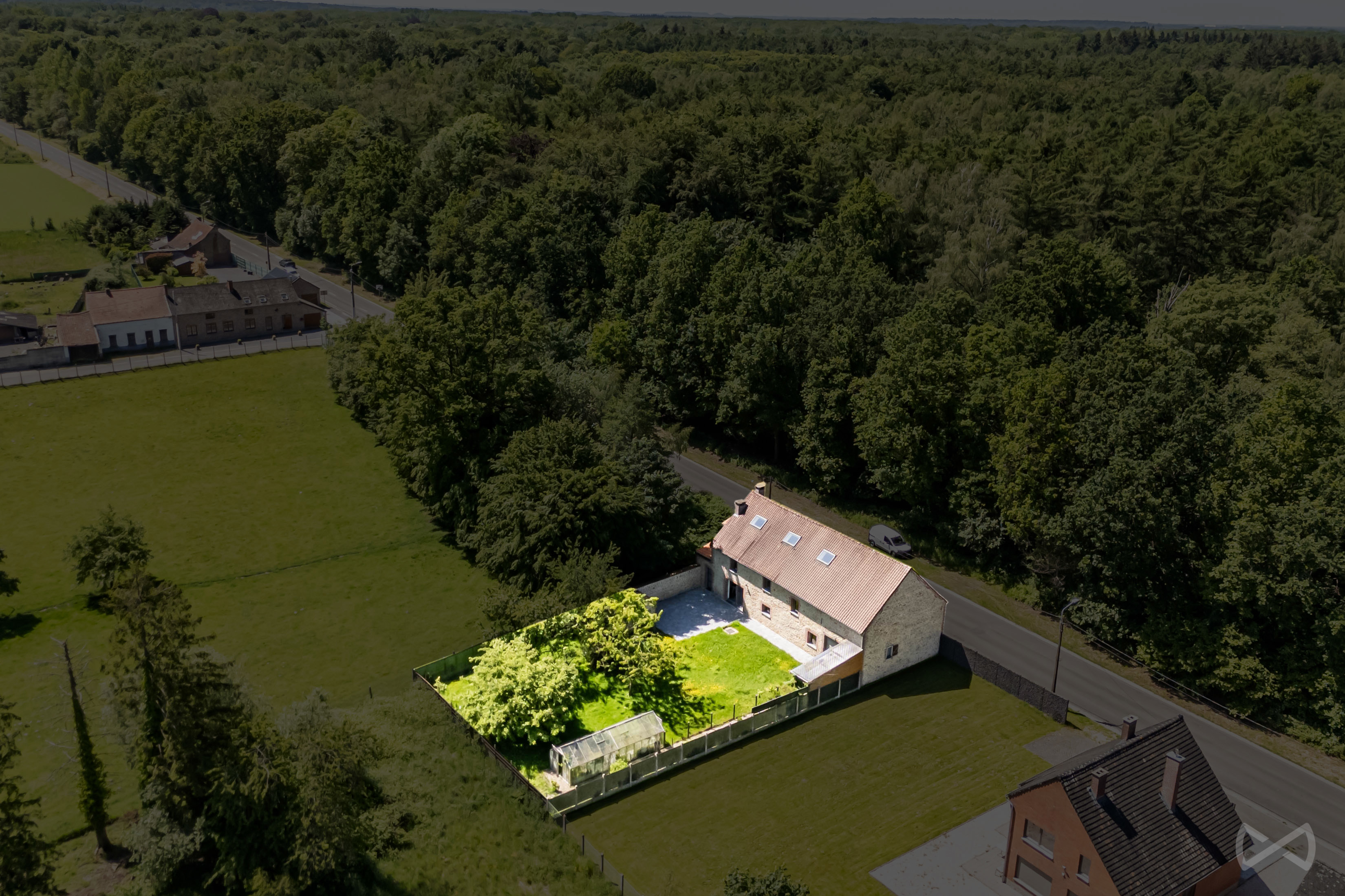 Photo 2 sur 4 pour Maison de quatre chambres à Beloeil