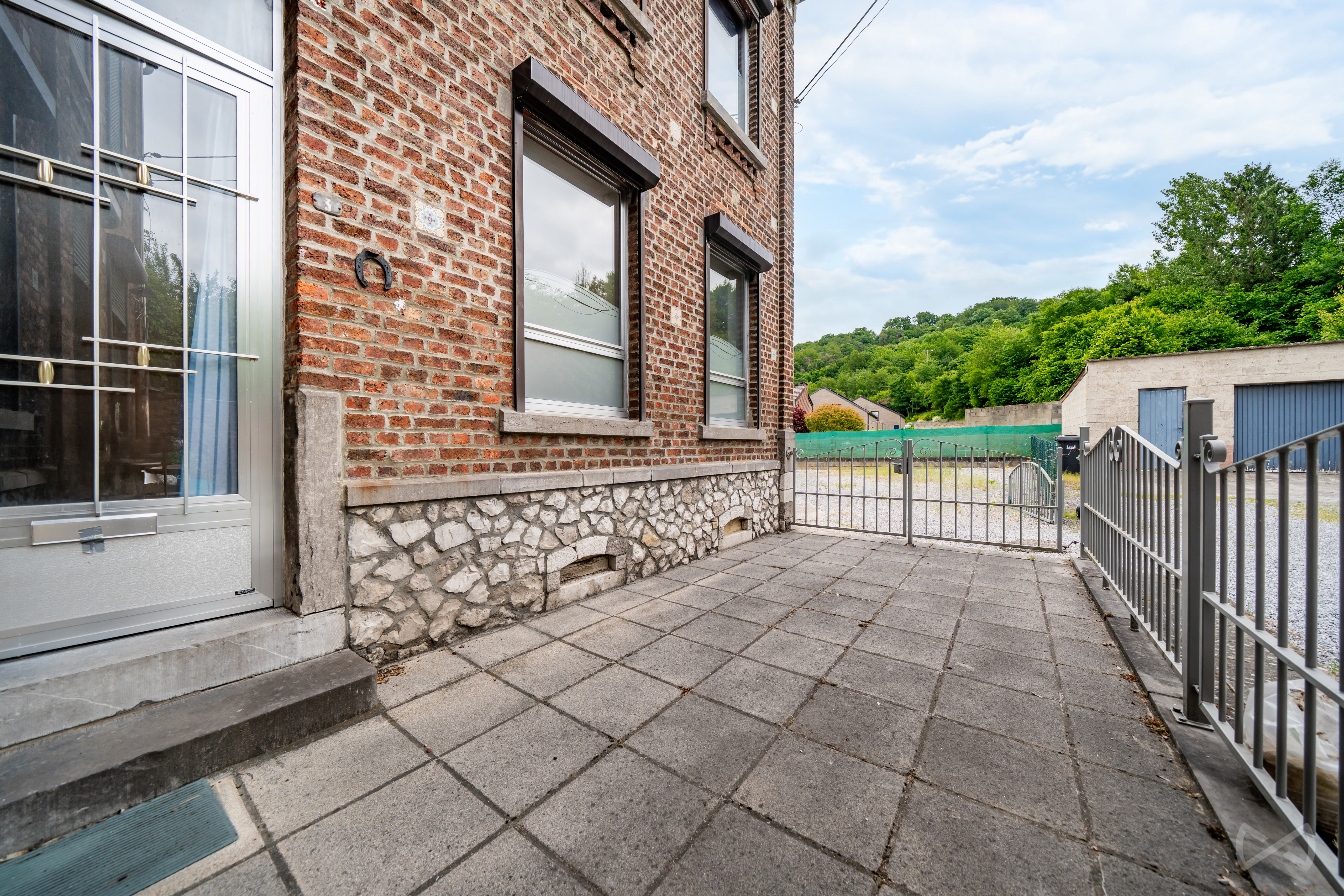 Photo 1 sur 4 pour Maison de trois chambres à Aiseau-presles