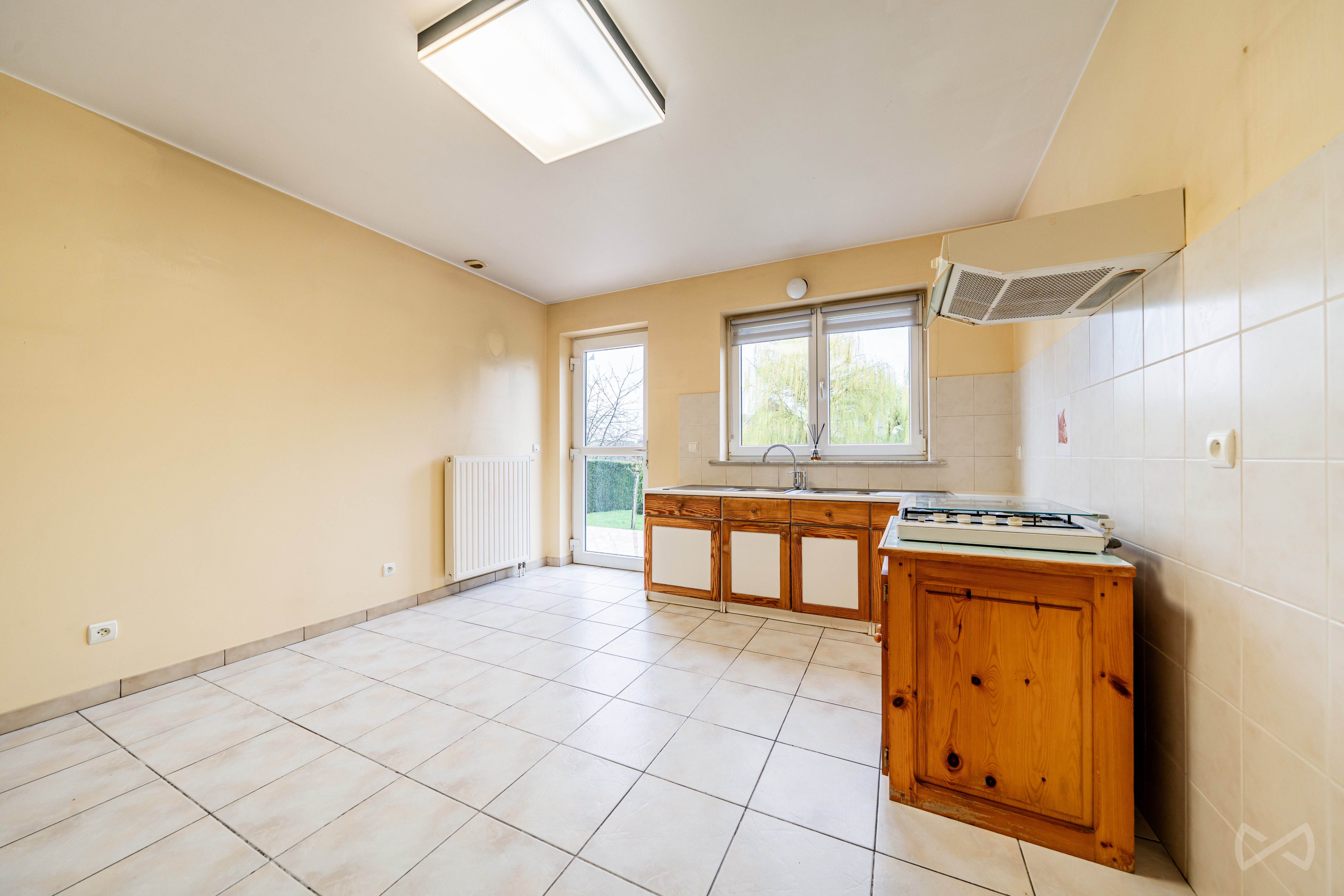 Picture 1 of 4 for Villa with four bedrooms in Mons