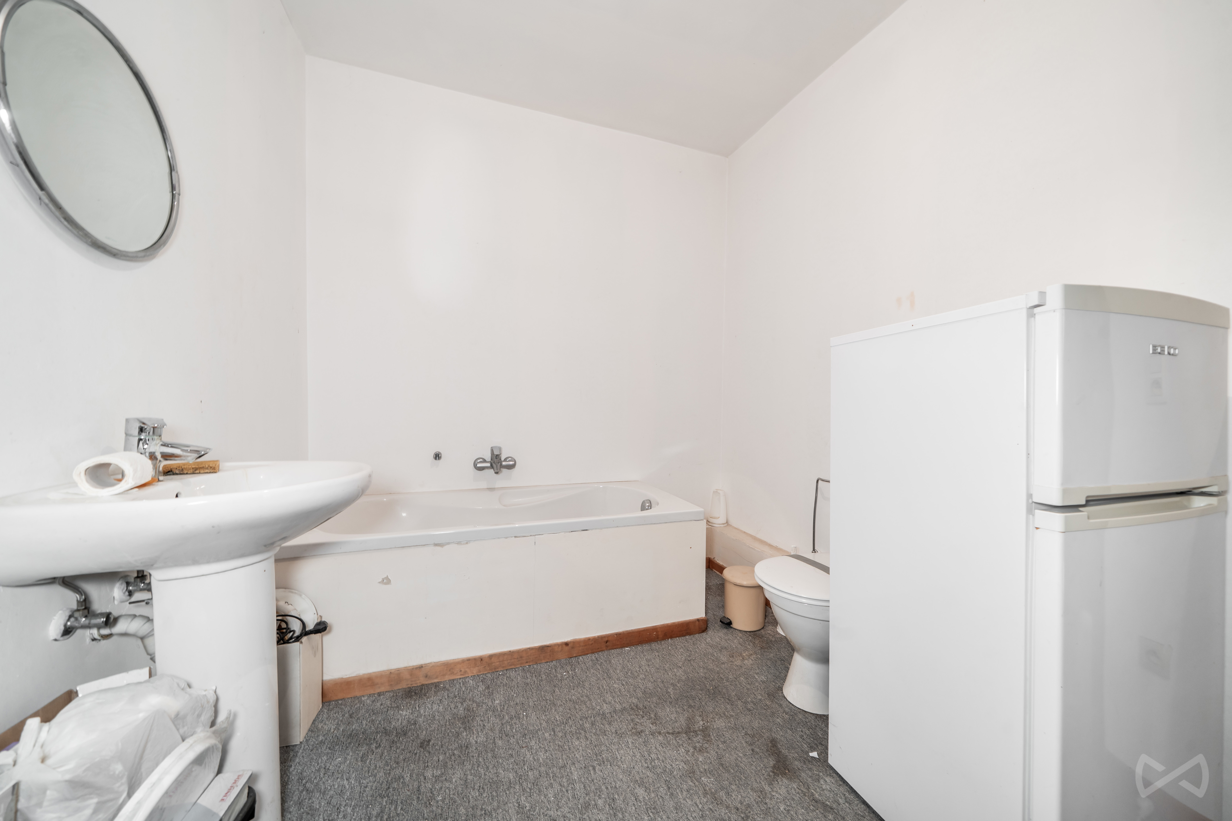 Photo 4 sur 4 pour Immeuble mixte de deux chambres à Marchienne-au-Pont
