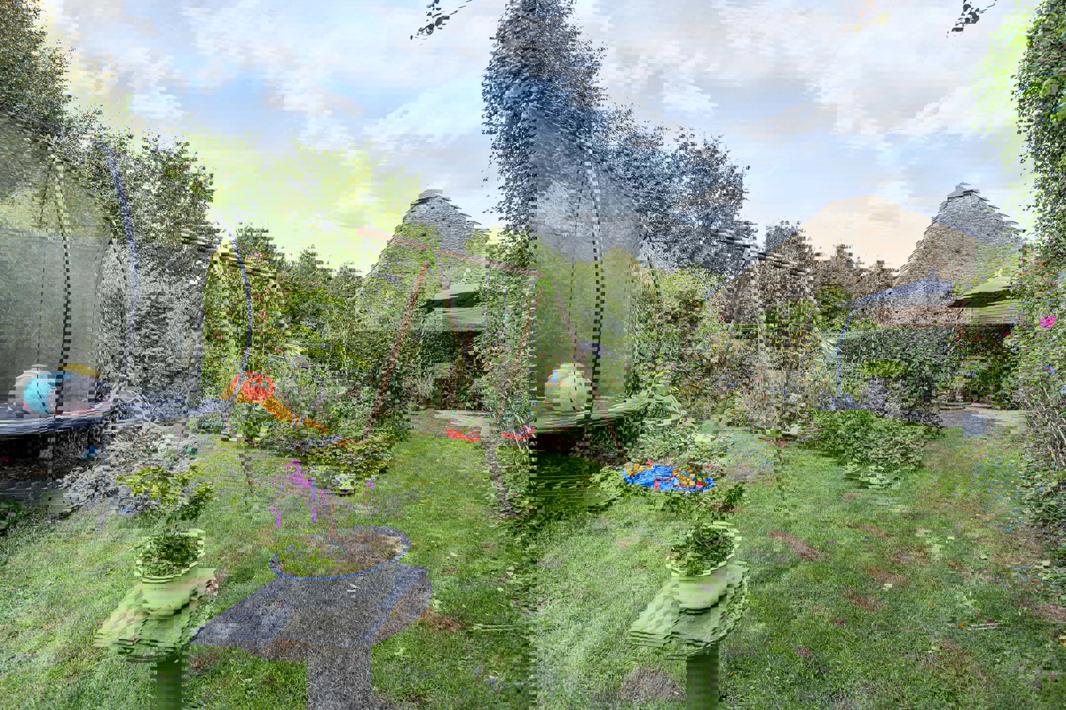 Foto 4 van 4 van Huis met drie slaapkamers in Chiny