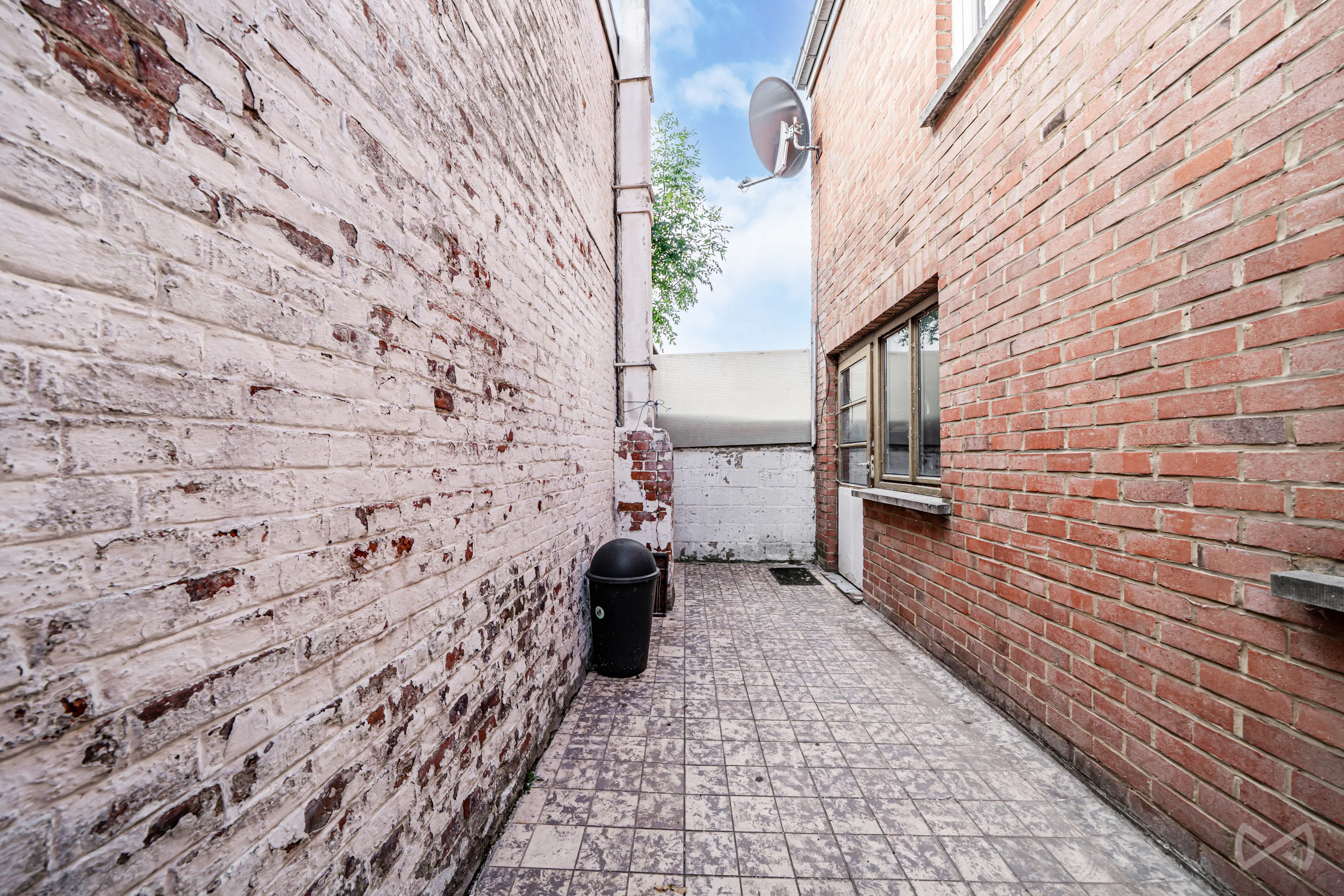 Photo 2 sur 4 pour Immeuble mixte de quatre chambres à Braine-le-comte
