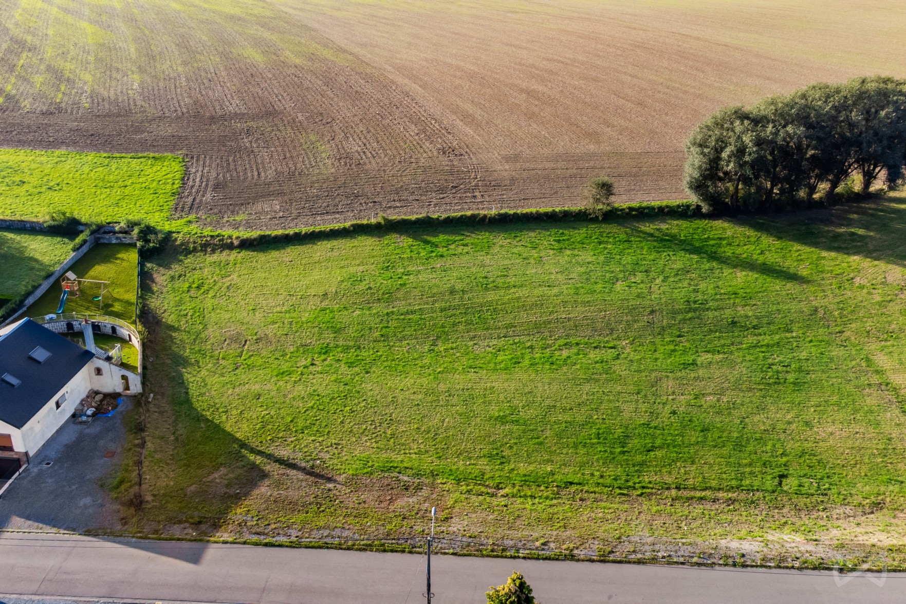 Picture 2 of 4 for Building ground in Courcelles