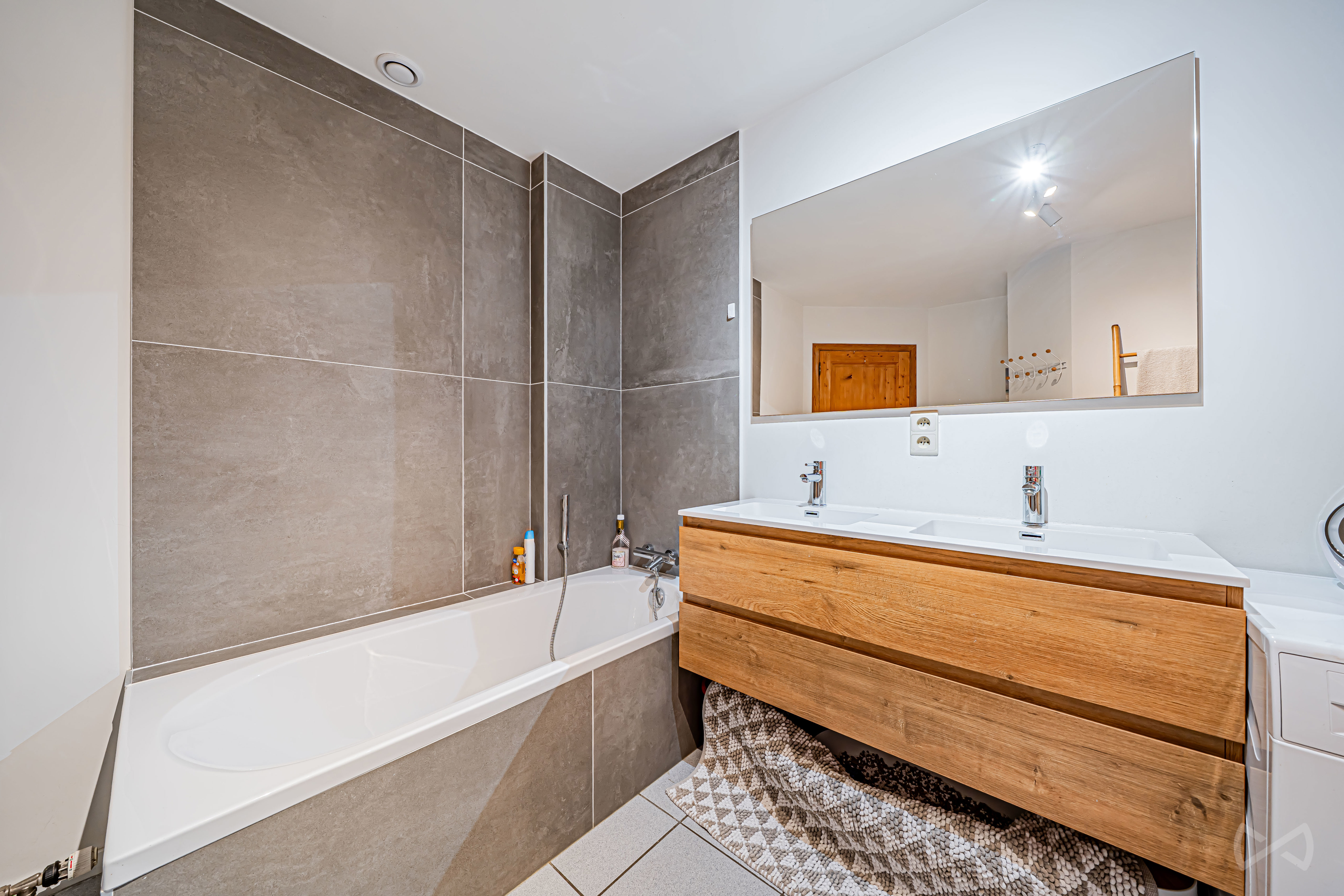 Picture 2 of 4 for Multi-purpose building with three bedrooms in Ottignies-Louvain-la-Neuve Ottignies