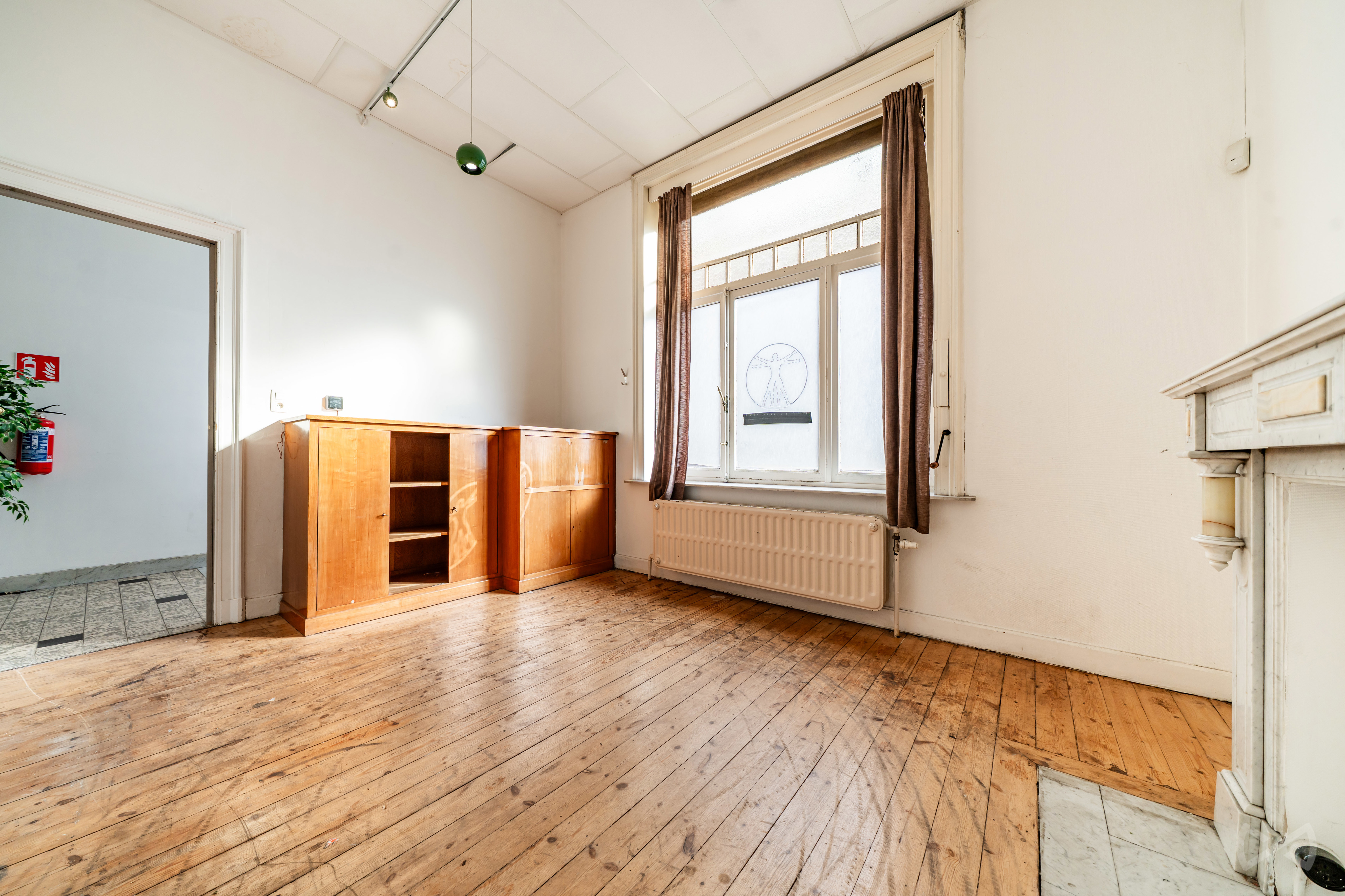 Photo 4 sur 4 pour Immeuble mixte de neuf chambres à Montignies-Sur-Sambre