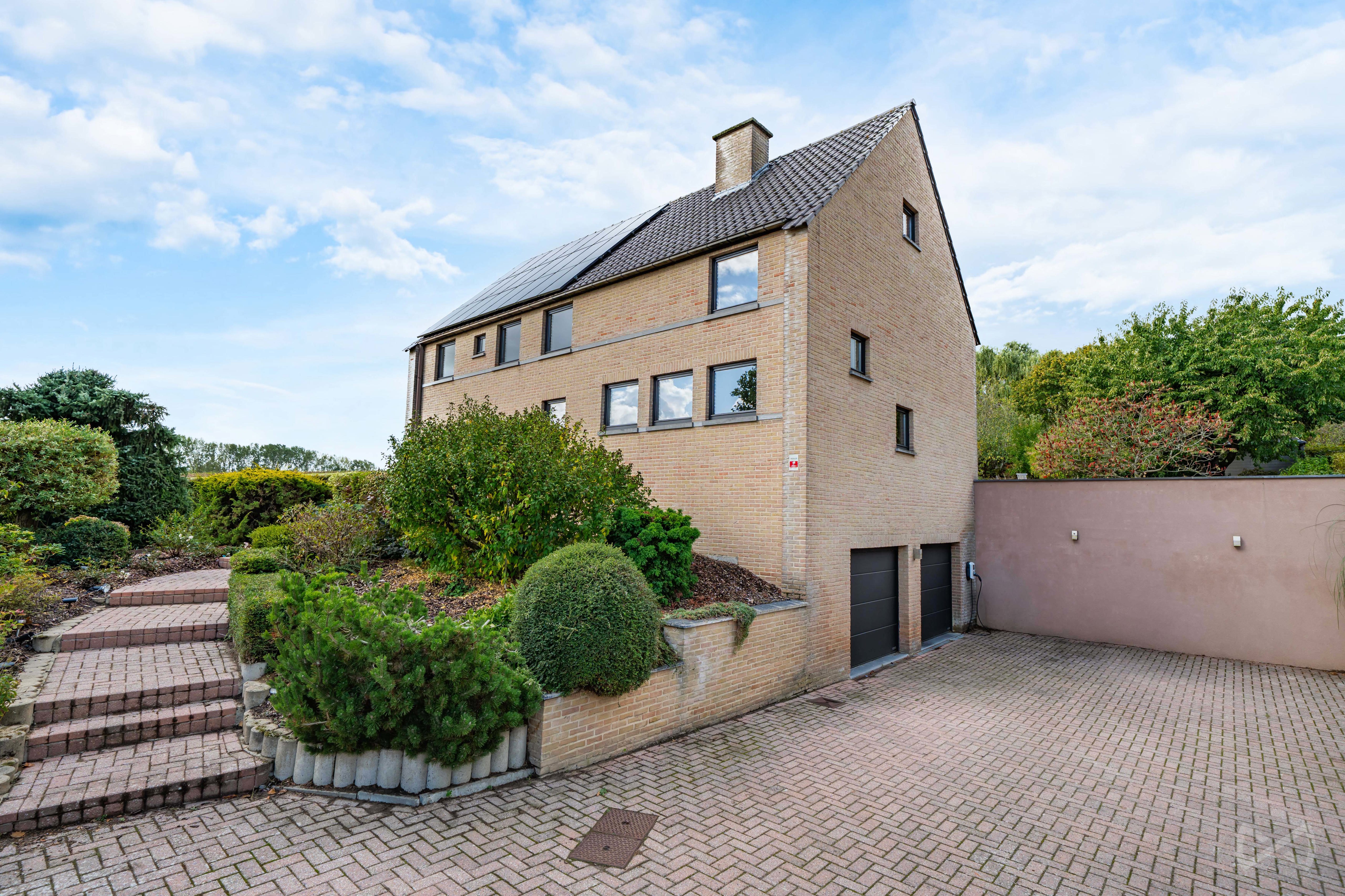 Picture 3 of 3 for Villa with four bedrooms in Grez-Doiceau