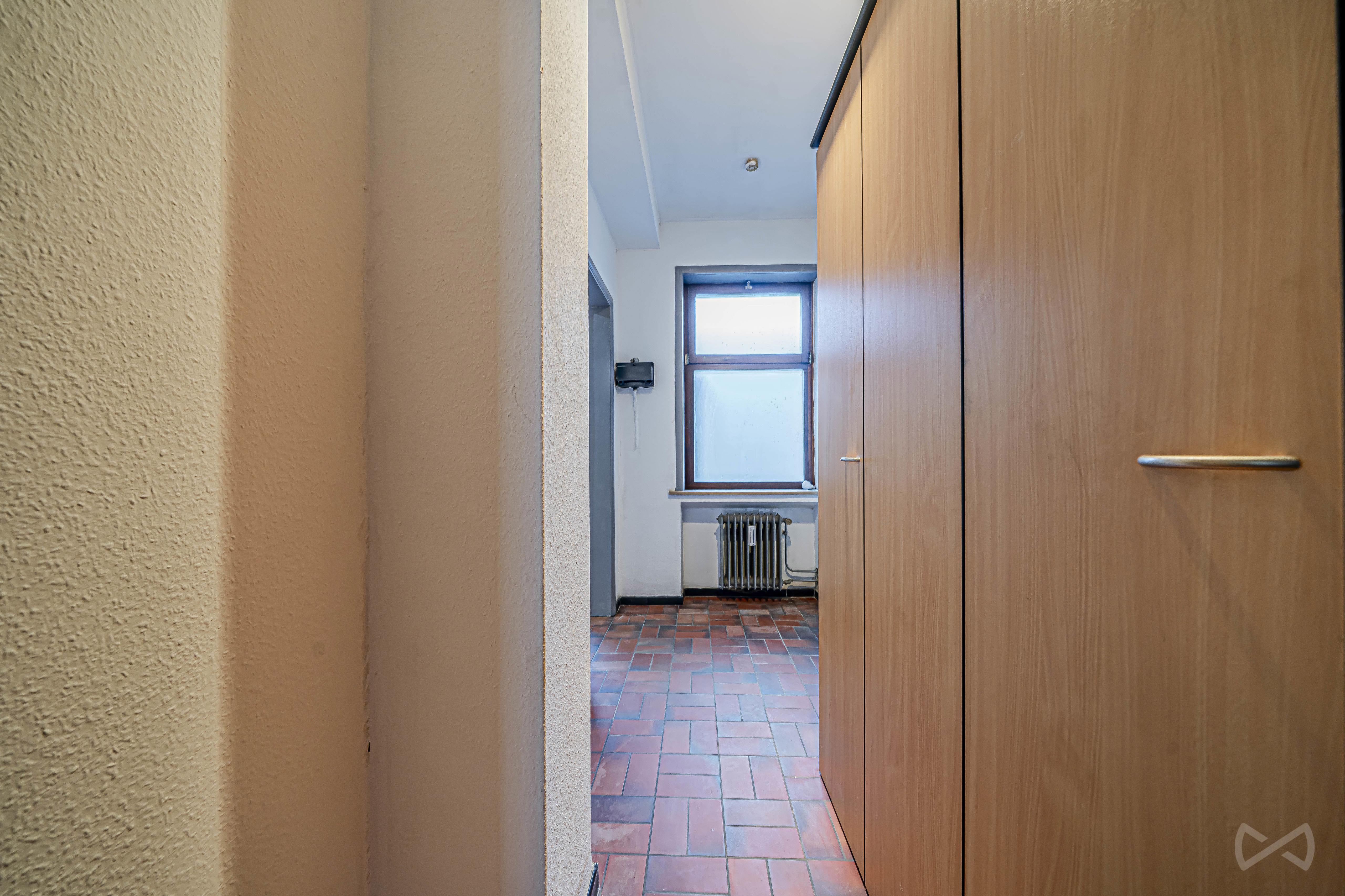 Picture 4 of 4 for Multi-purpose building in Mons