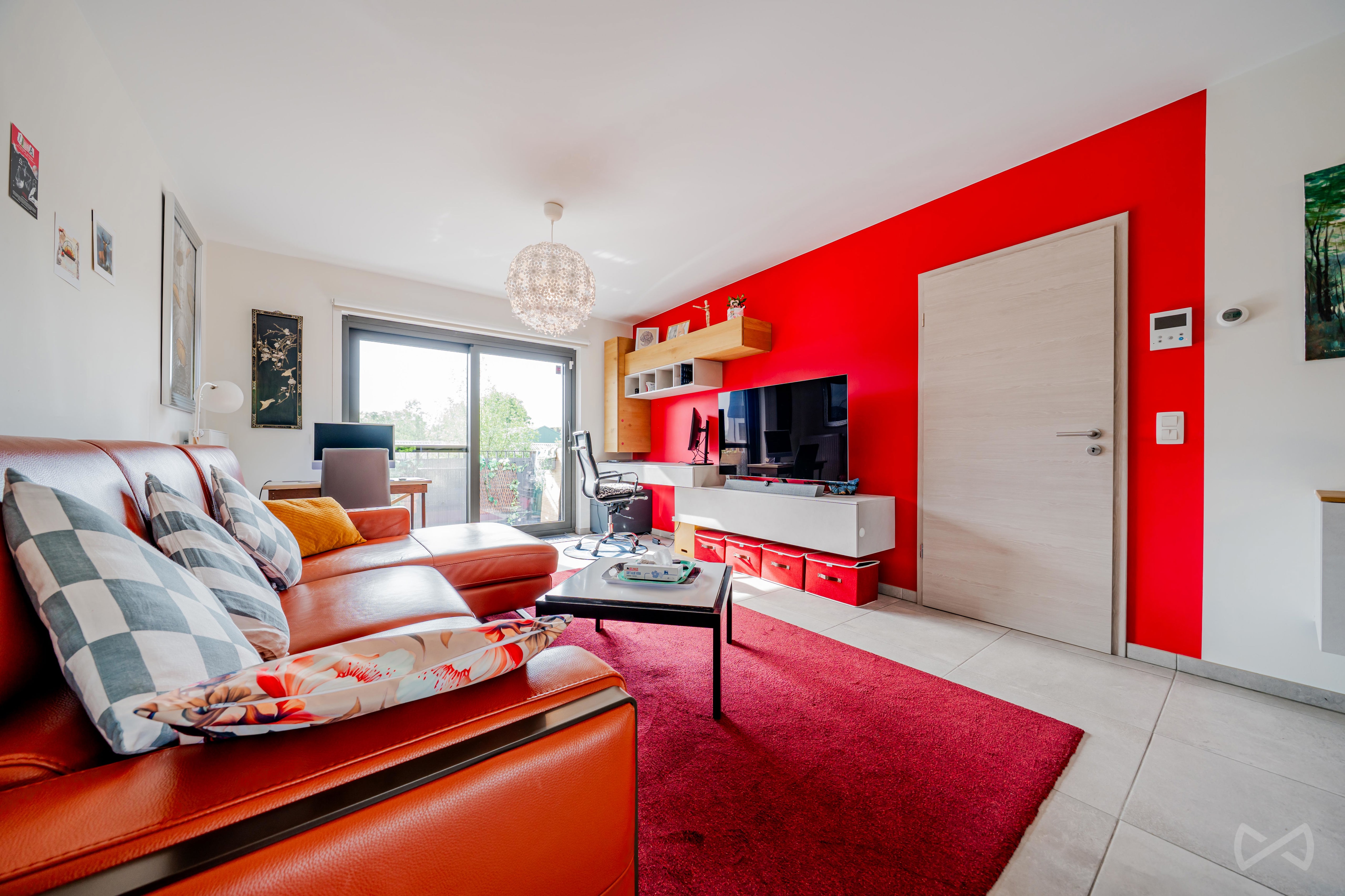 Photo 3 sur 3 pour Appartement de deux chambres à Naast
