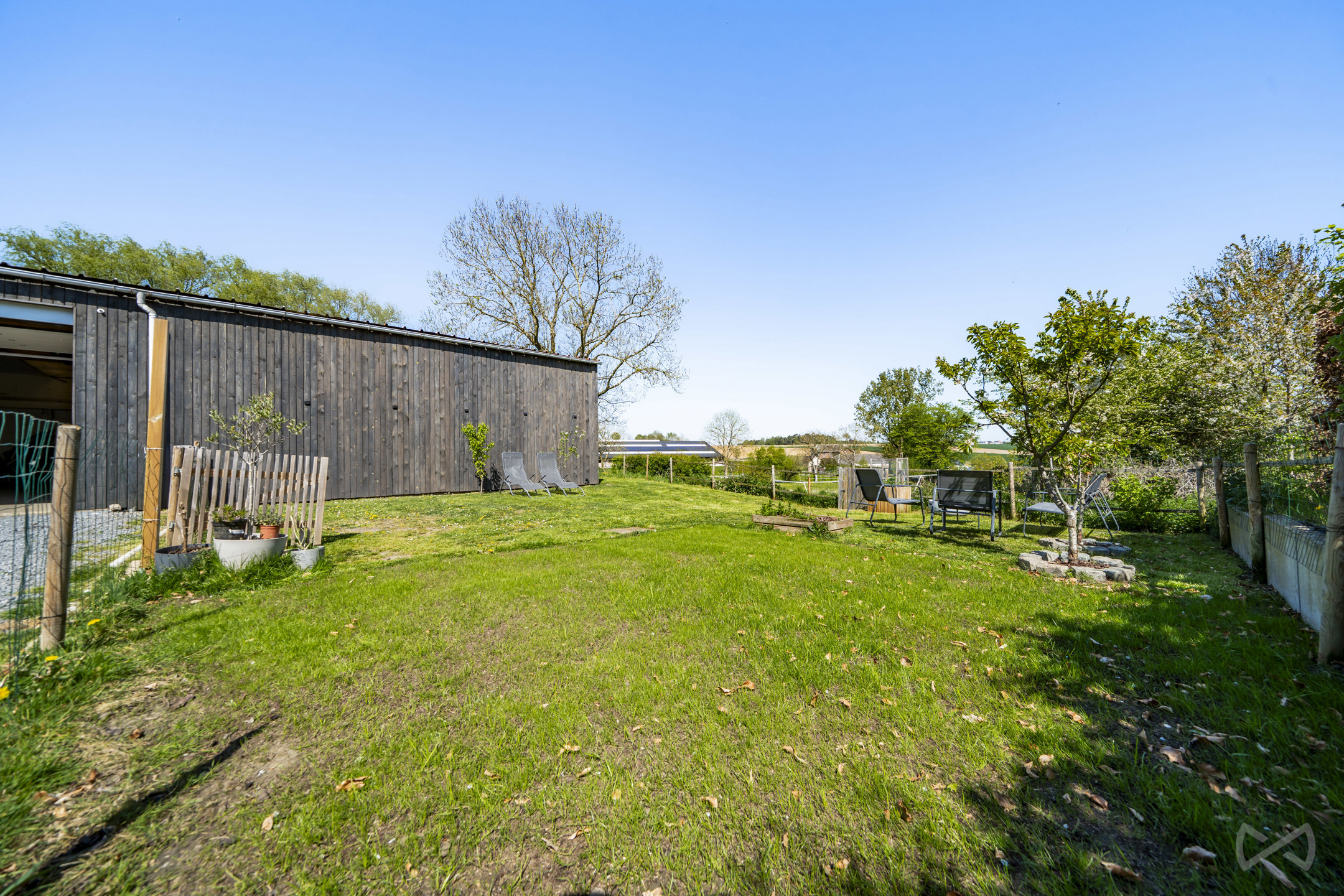 Picture 1 of 4 for Multi-purpose building with four bedrooms in Sart-Dames-Avelines