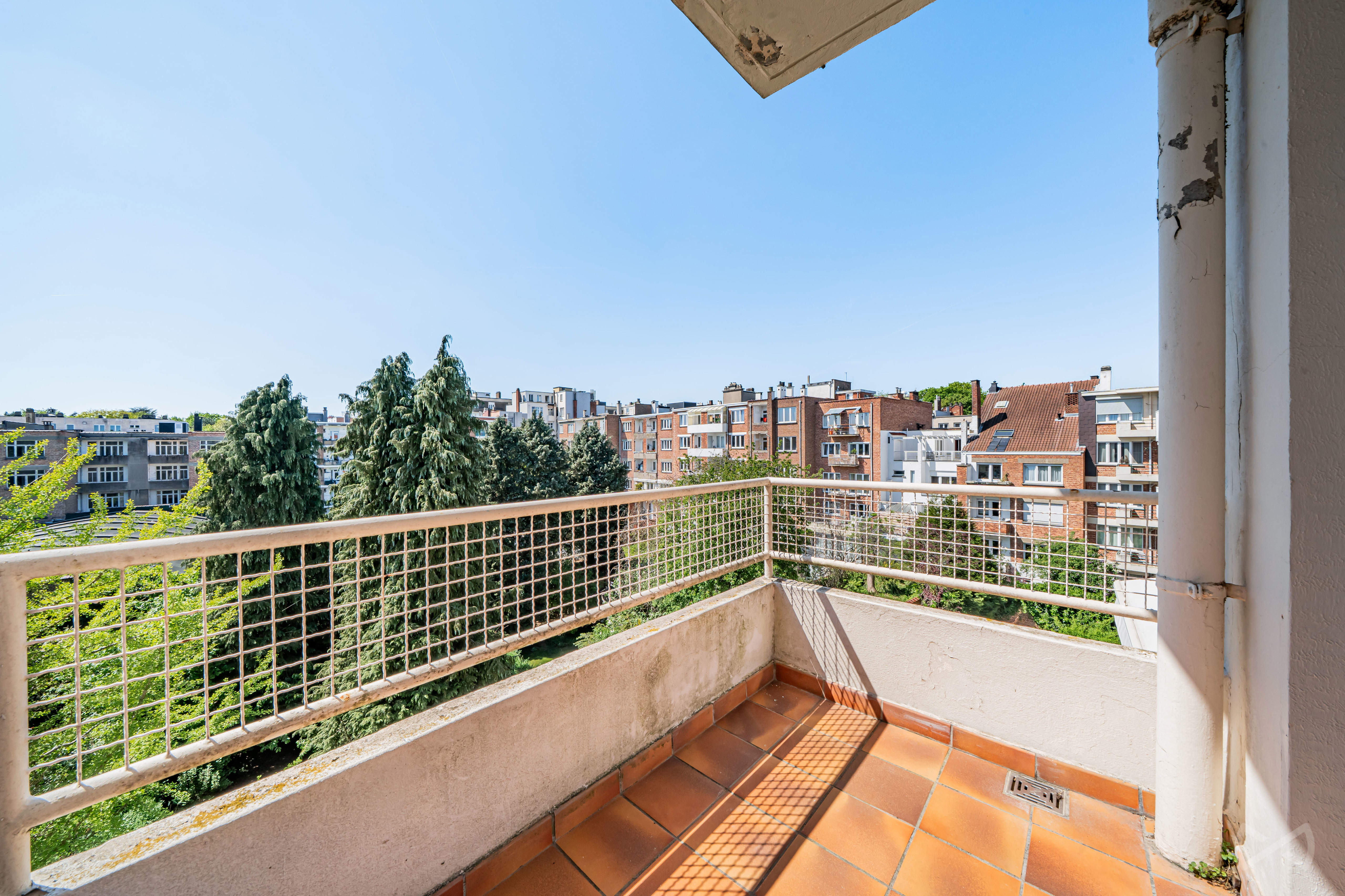 Picture 1 of 4 for Flat with three bedrooms in Ixelles