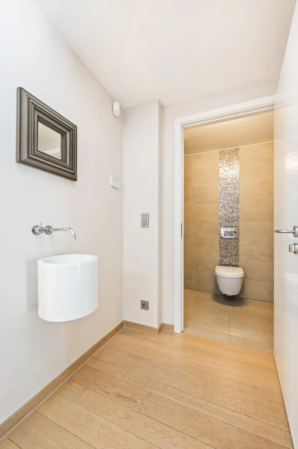 Picture 1 of 4 for Penthouse with three bedrooms in Zwijndrecht Burcht