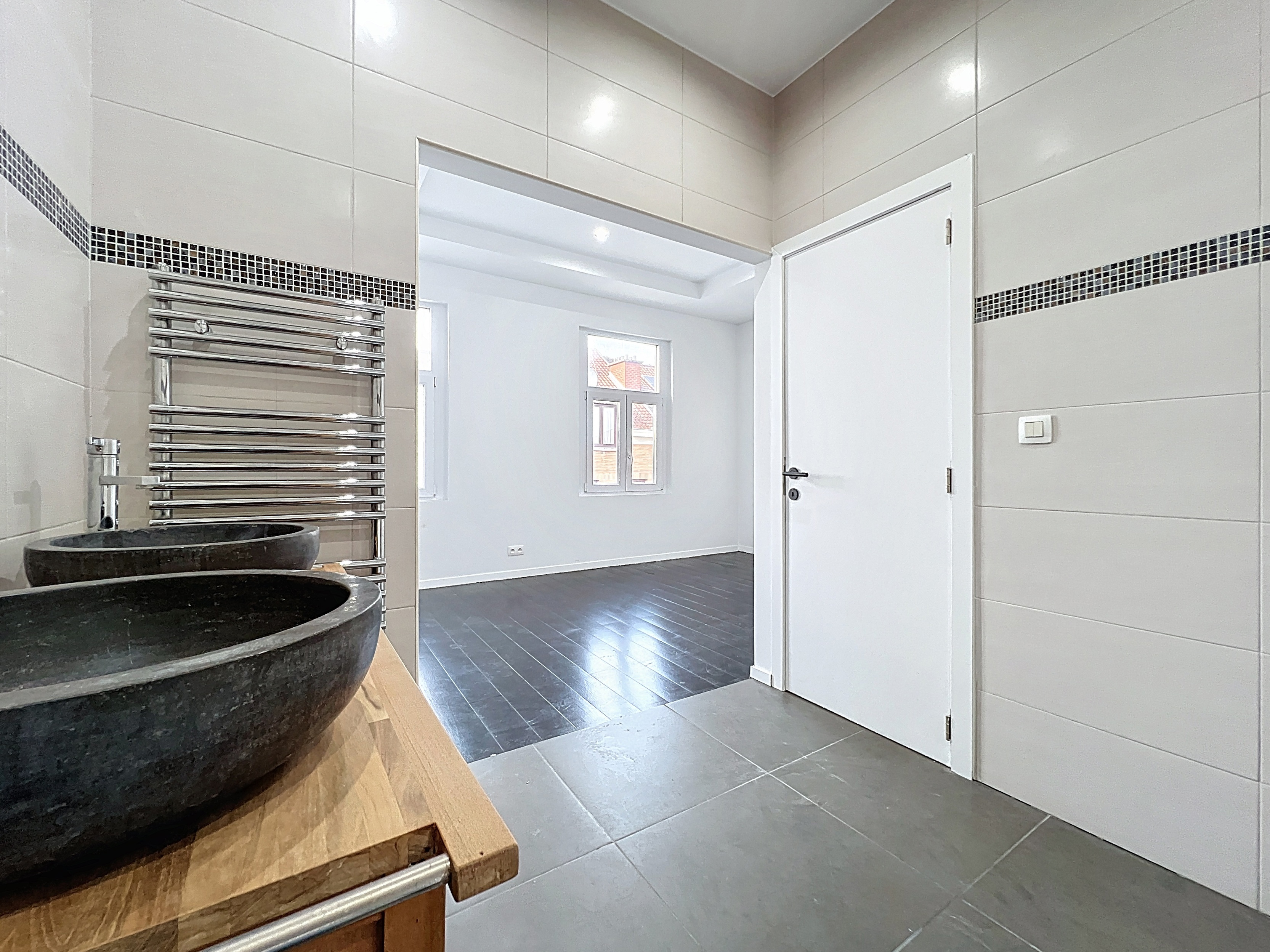 Foto 1 van 4 van Appartement met drie slaapkamers in Schaerbeek