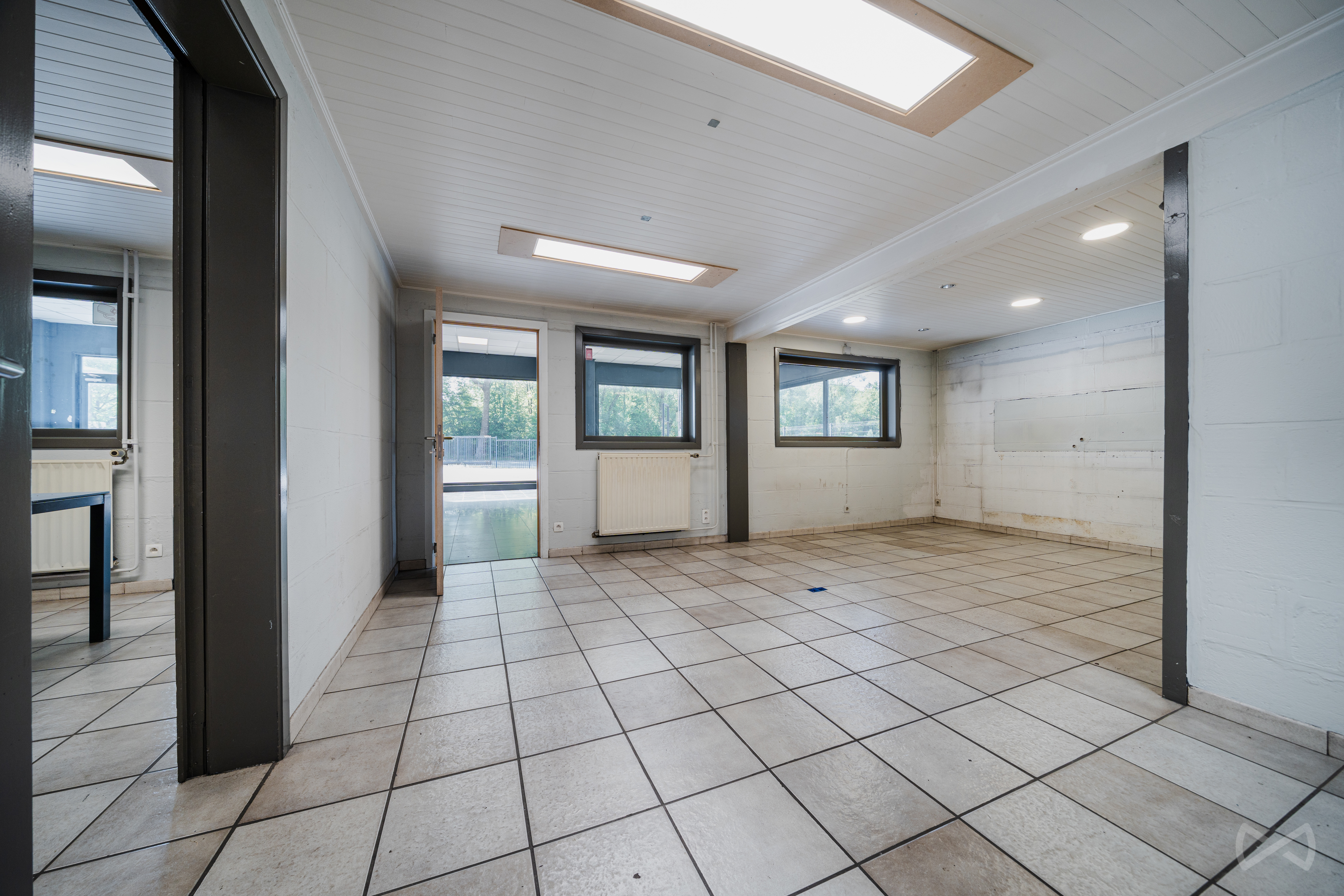 Picture 2 of 4 for Office and warehouse in Soignies Casteau
