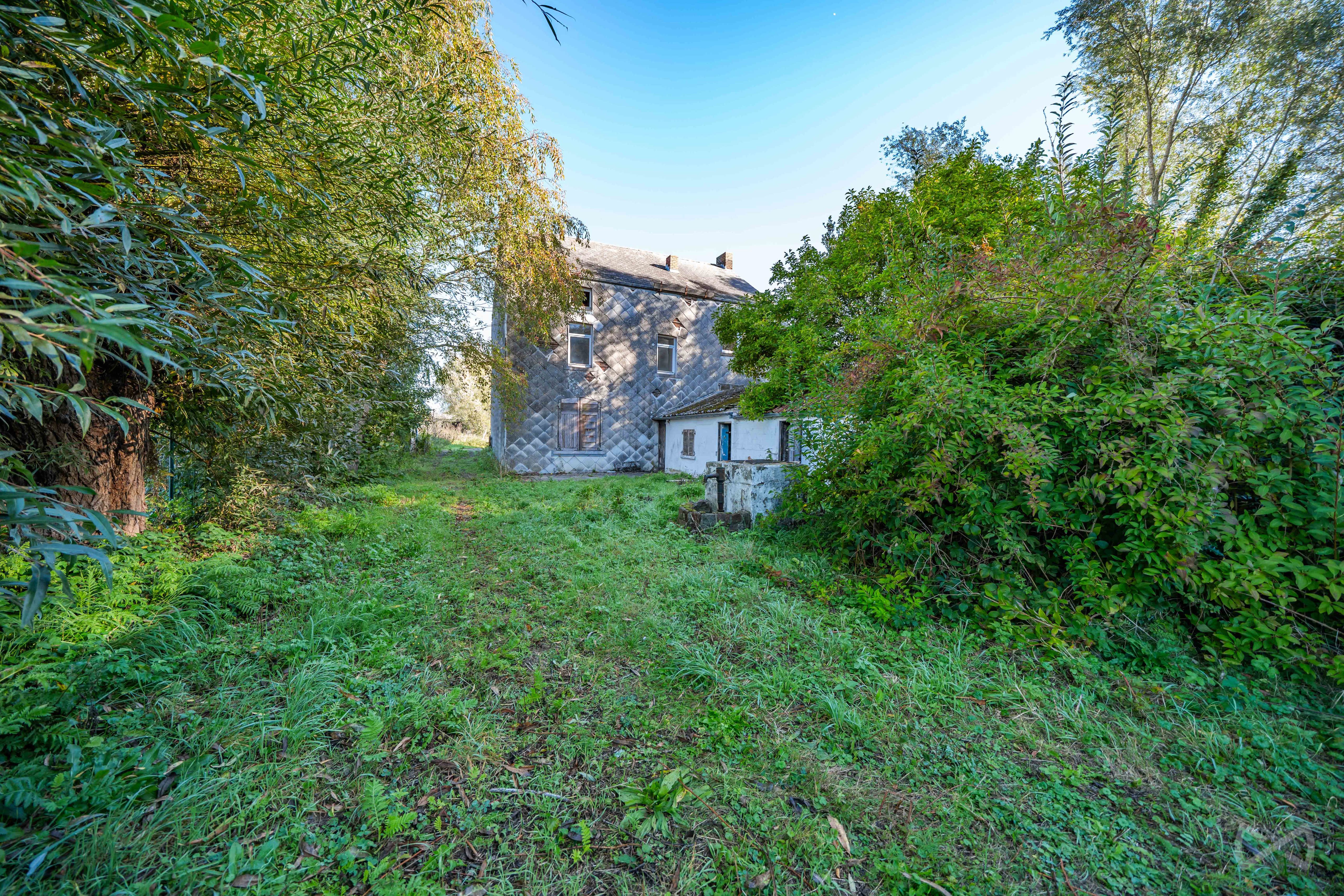 Picture 4 of 4 for House with six bedrooms in Hennuyères