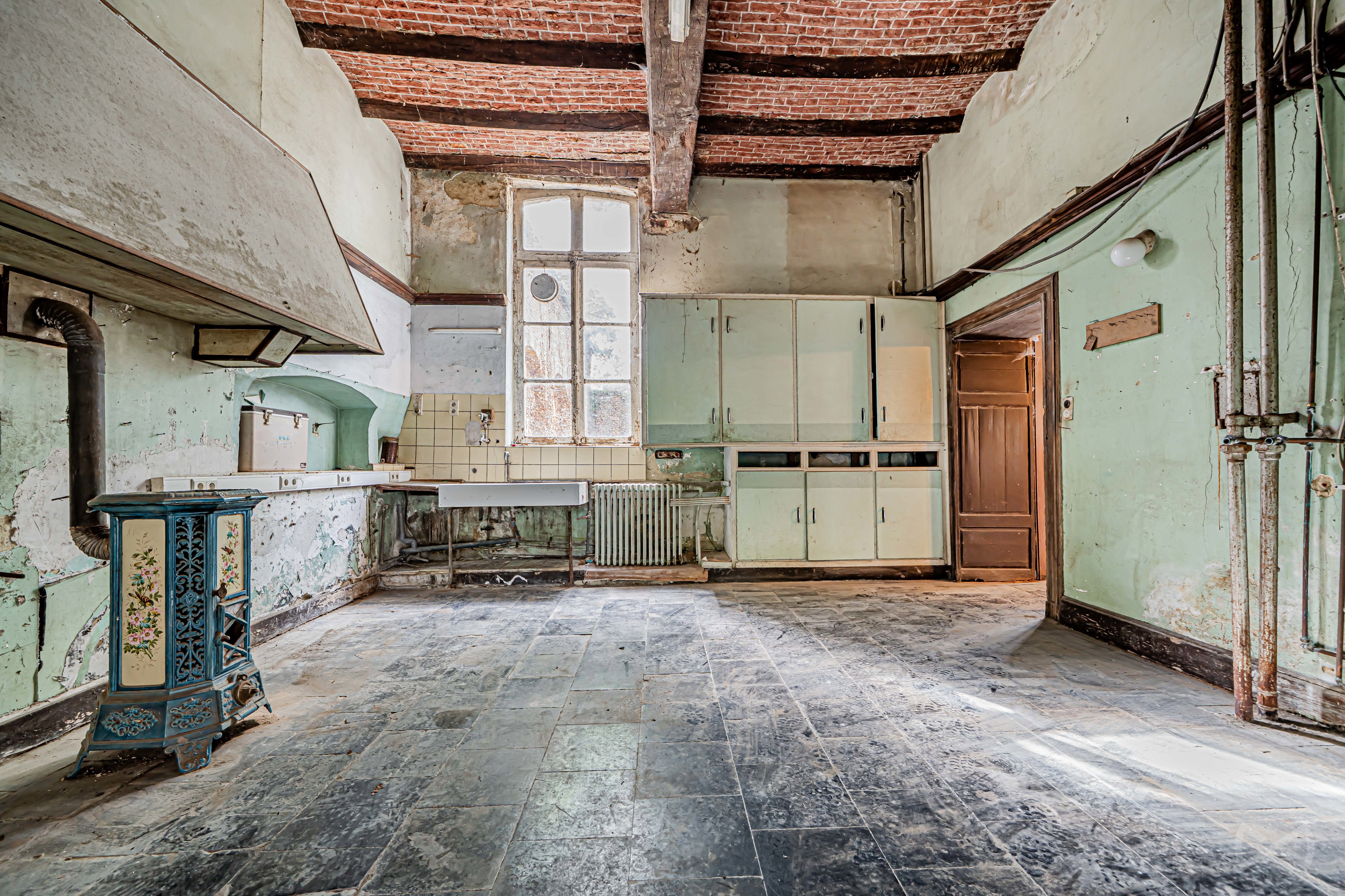 Picture 2 of 4 for Castle with ten bedrooms in Vellereille-le-sec