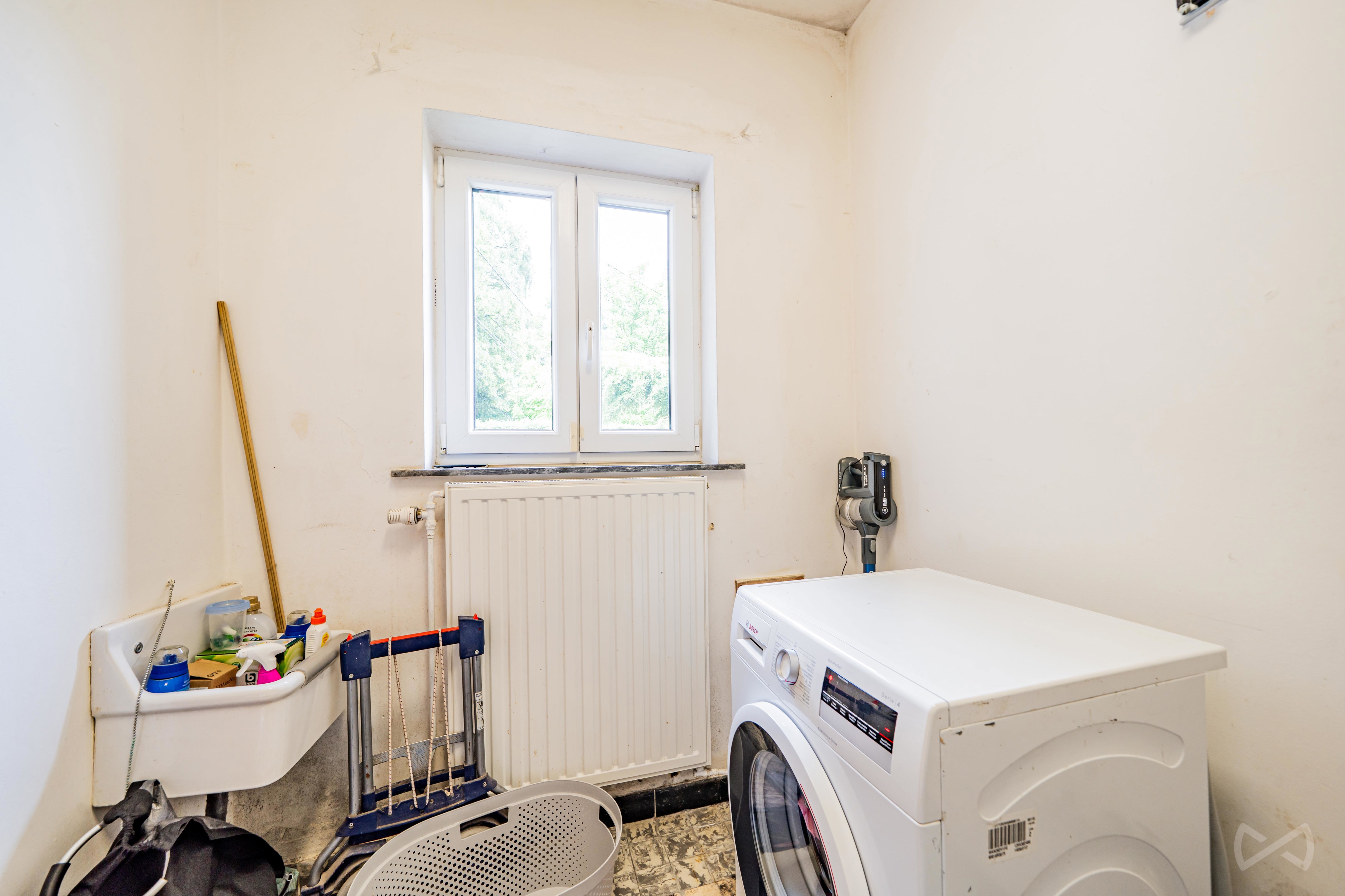 Picture 1 of 4 for House with five bedrooms in Baudour