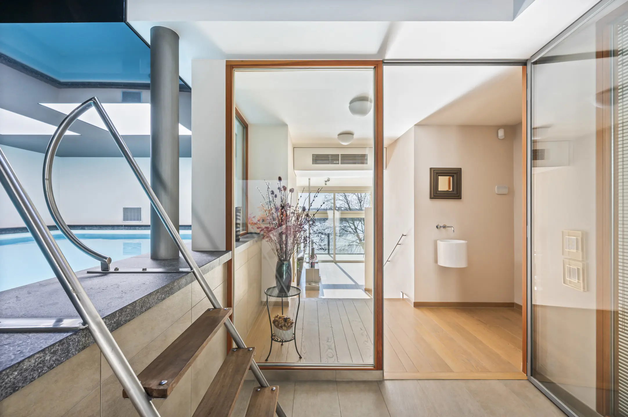 Picture 3 of 4 for Penthouse with three bedrooms in Zwijndrecht Burcht