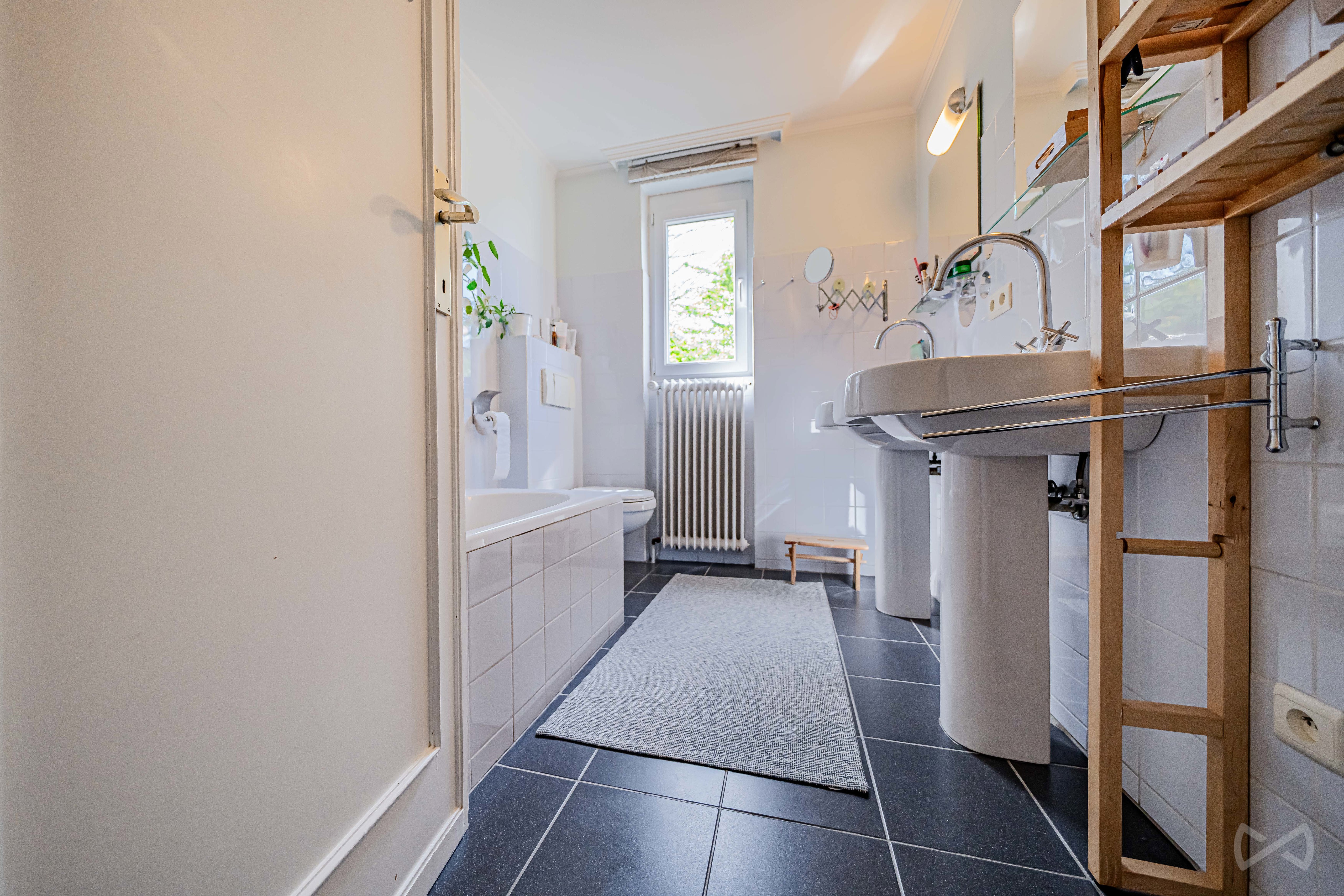 Picture 2 of 4 for Flat with three bedrooms in Forest