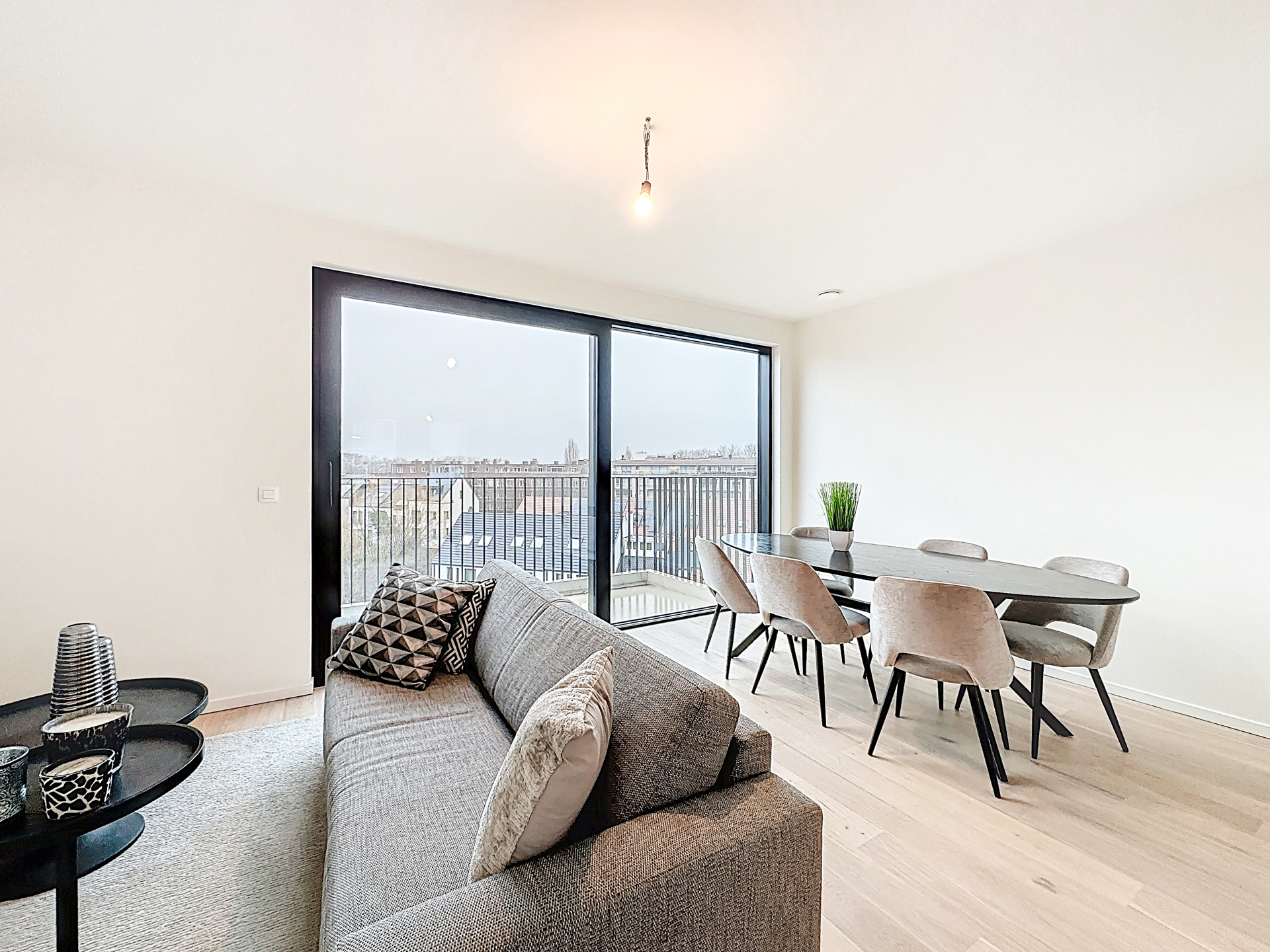 Picture 1 of 4 for Penthouse with three bedrooms in Evere