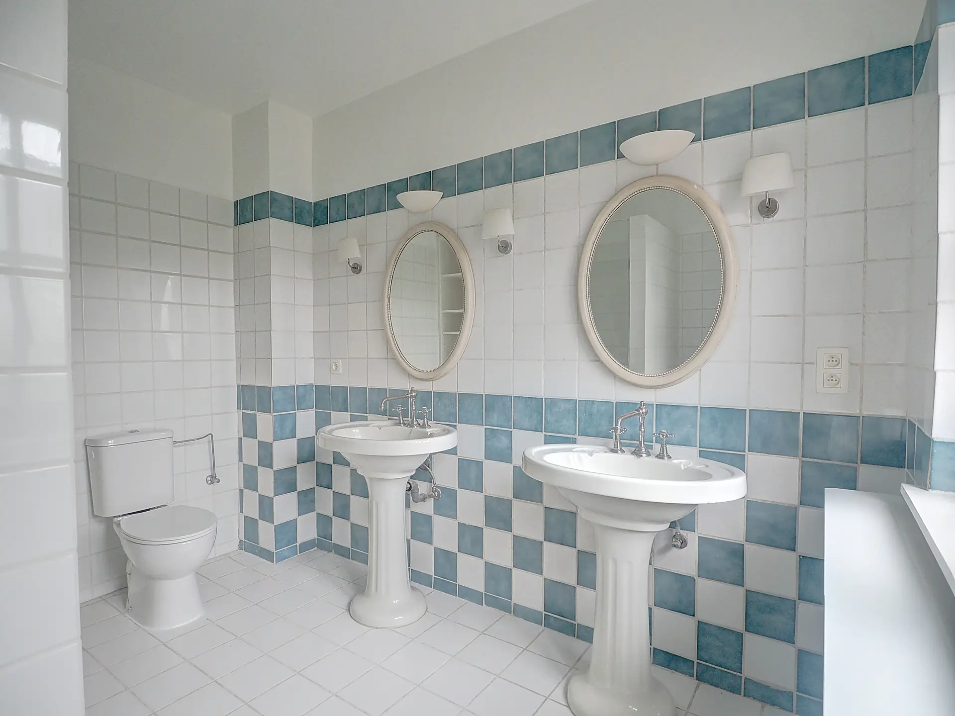 Picture 2 of 4 for Villa in Uccle
