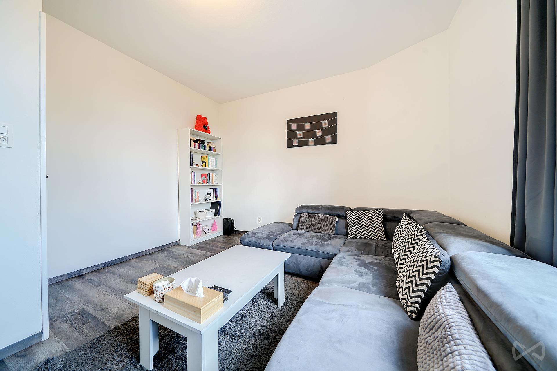 Photo 3 sur 4 pour Immeuble mixte de deux chambres à Hannut