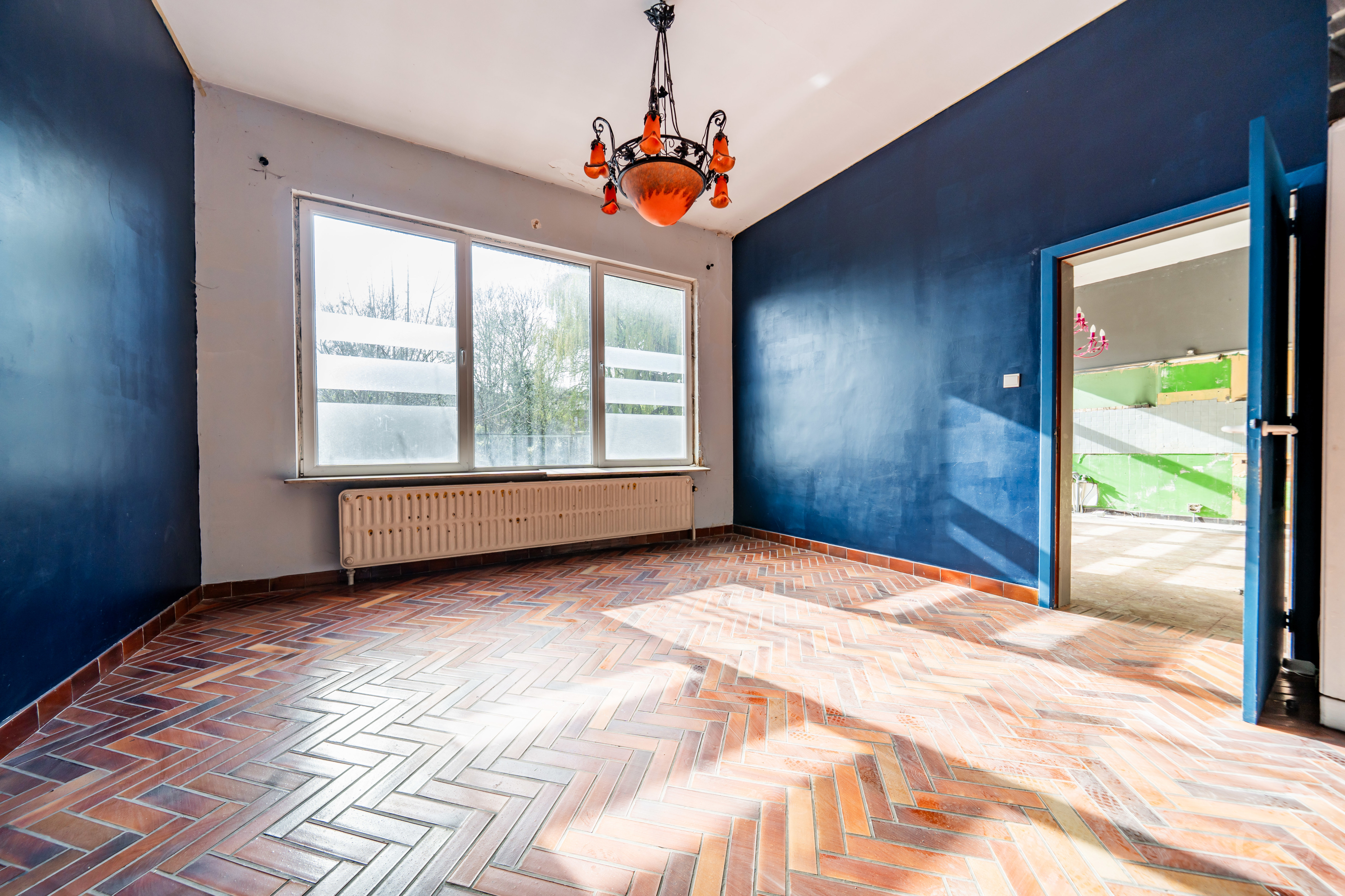Photo 4 sur 4 pour Maison de maître de quatre chambres à Marcinelle