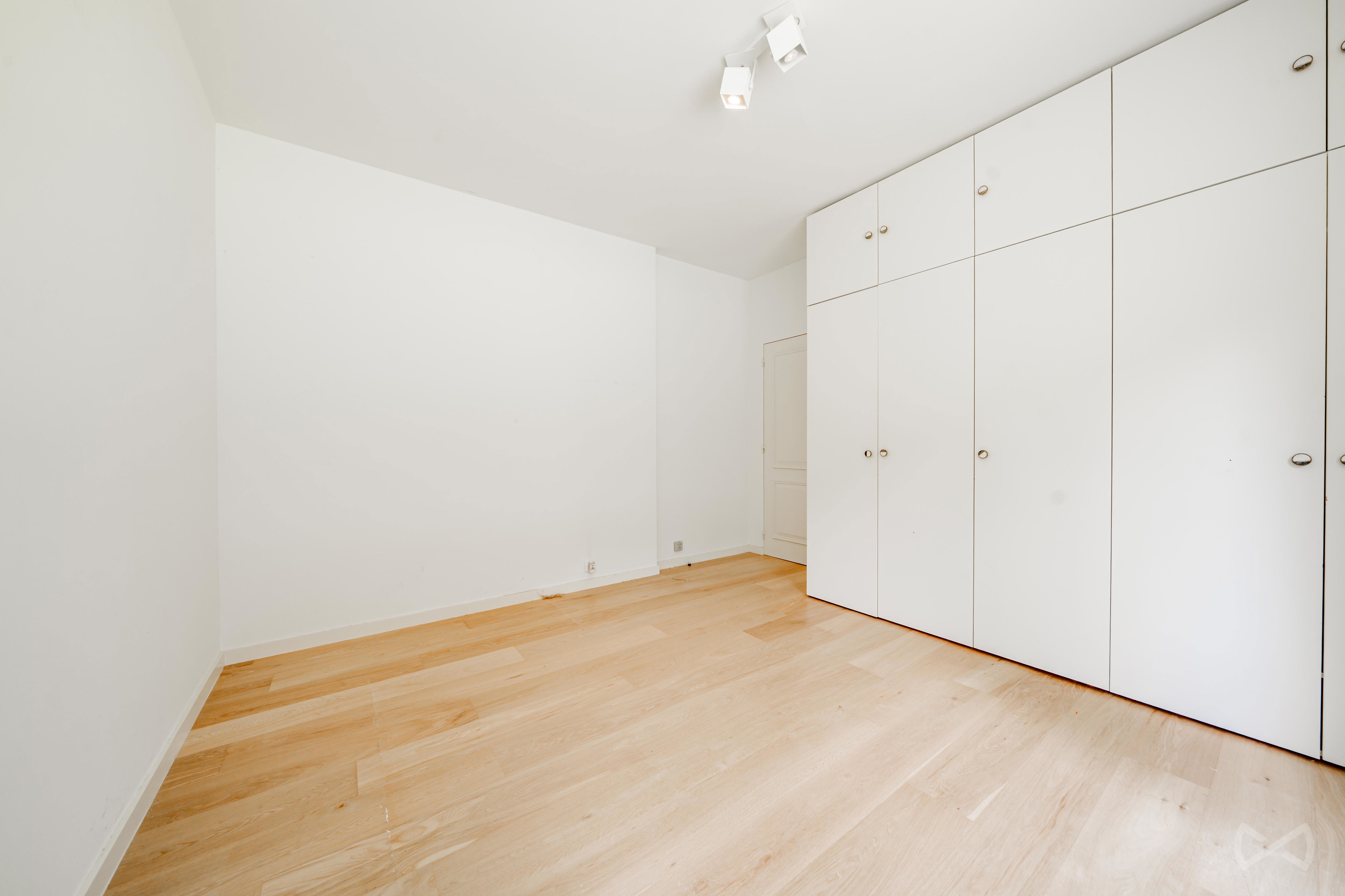 Picture 1 of 4 for Flat with three bedrooms in Uccle