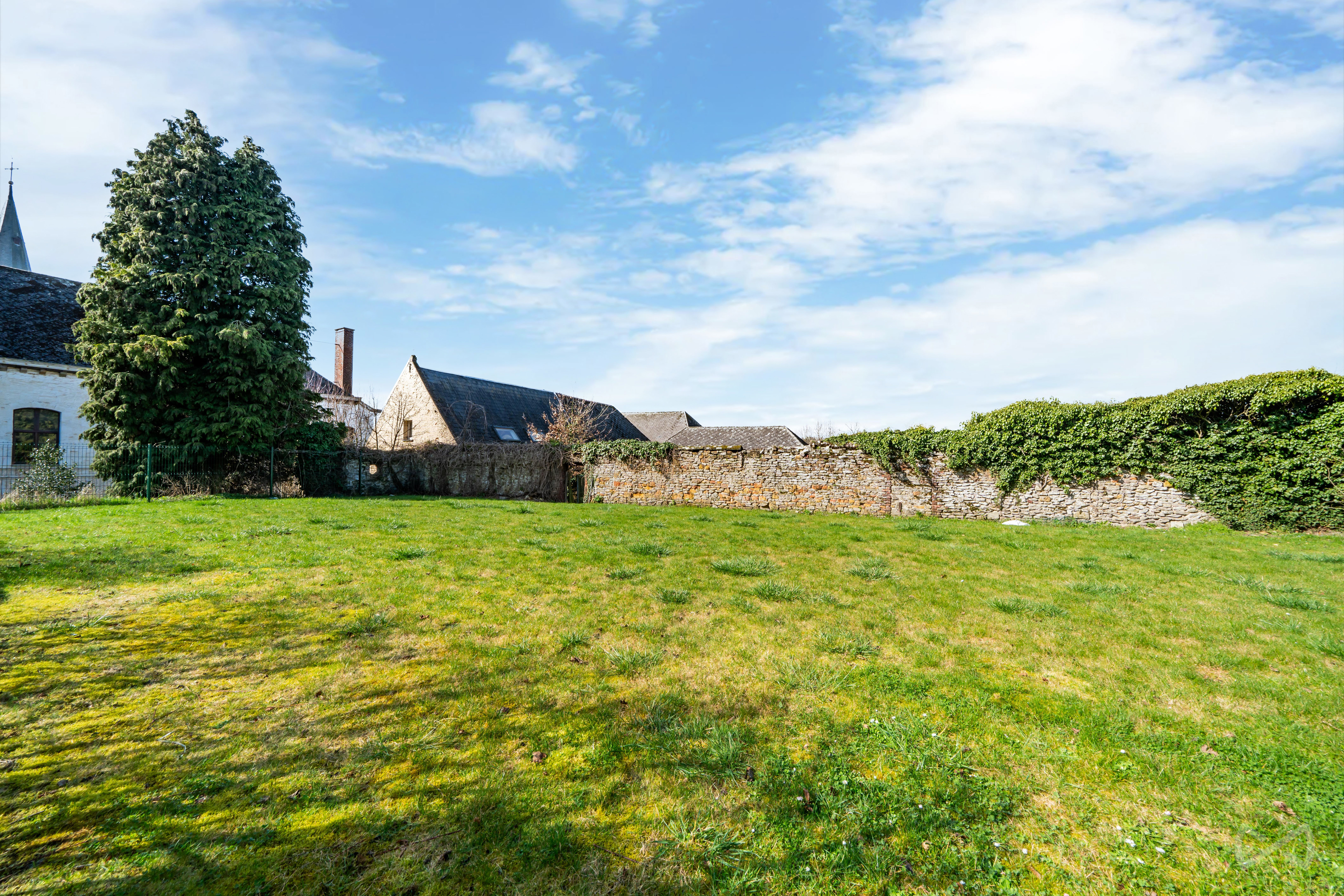 Picture 1 of 4 for Studio in Hautrage