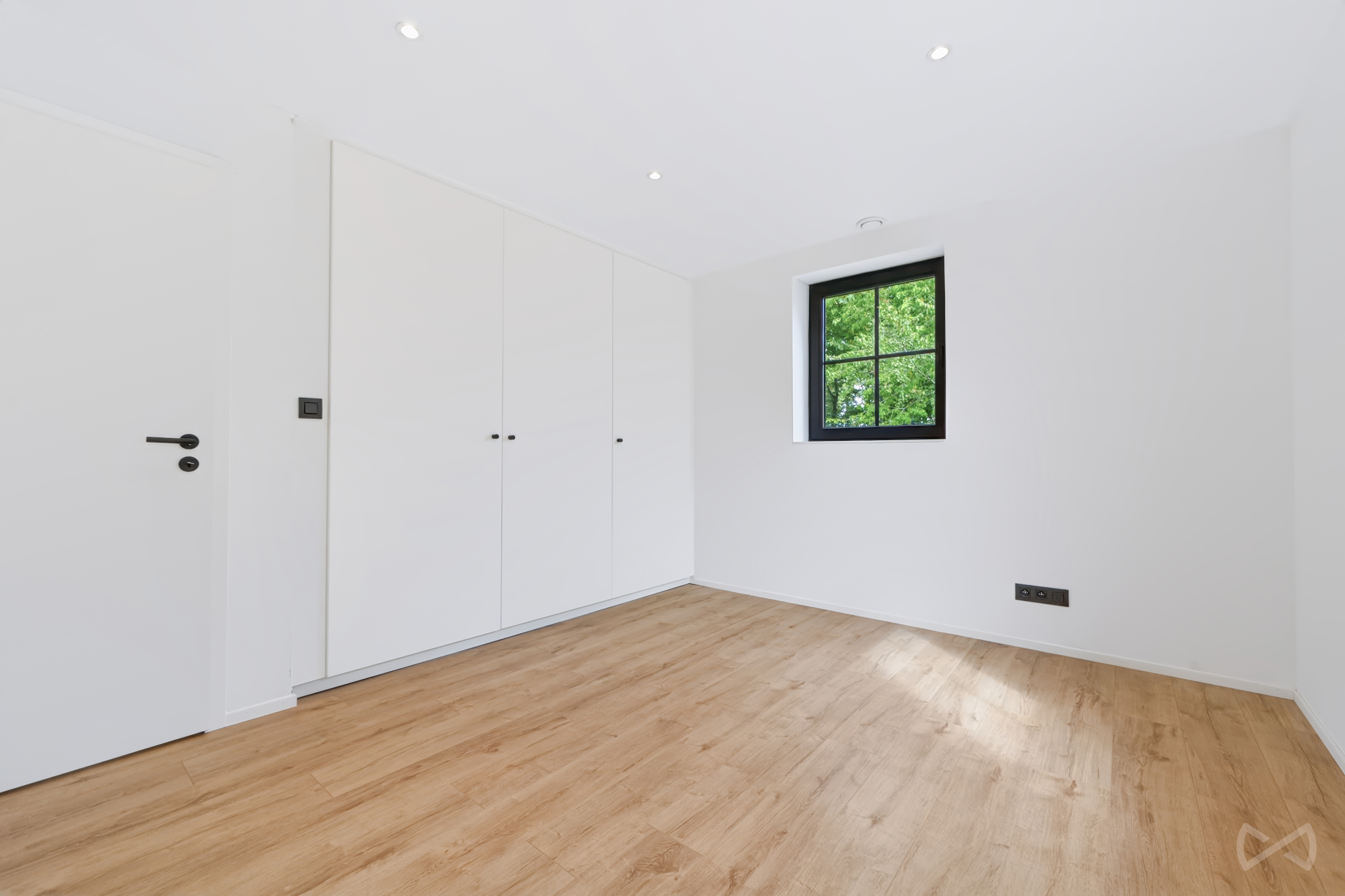 Picture 1 of 4 for Villa with five bedrooms in Grez-doiceau