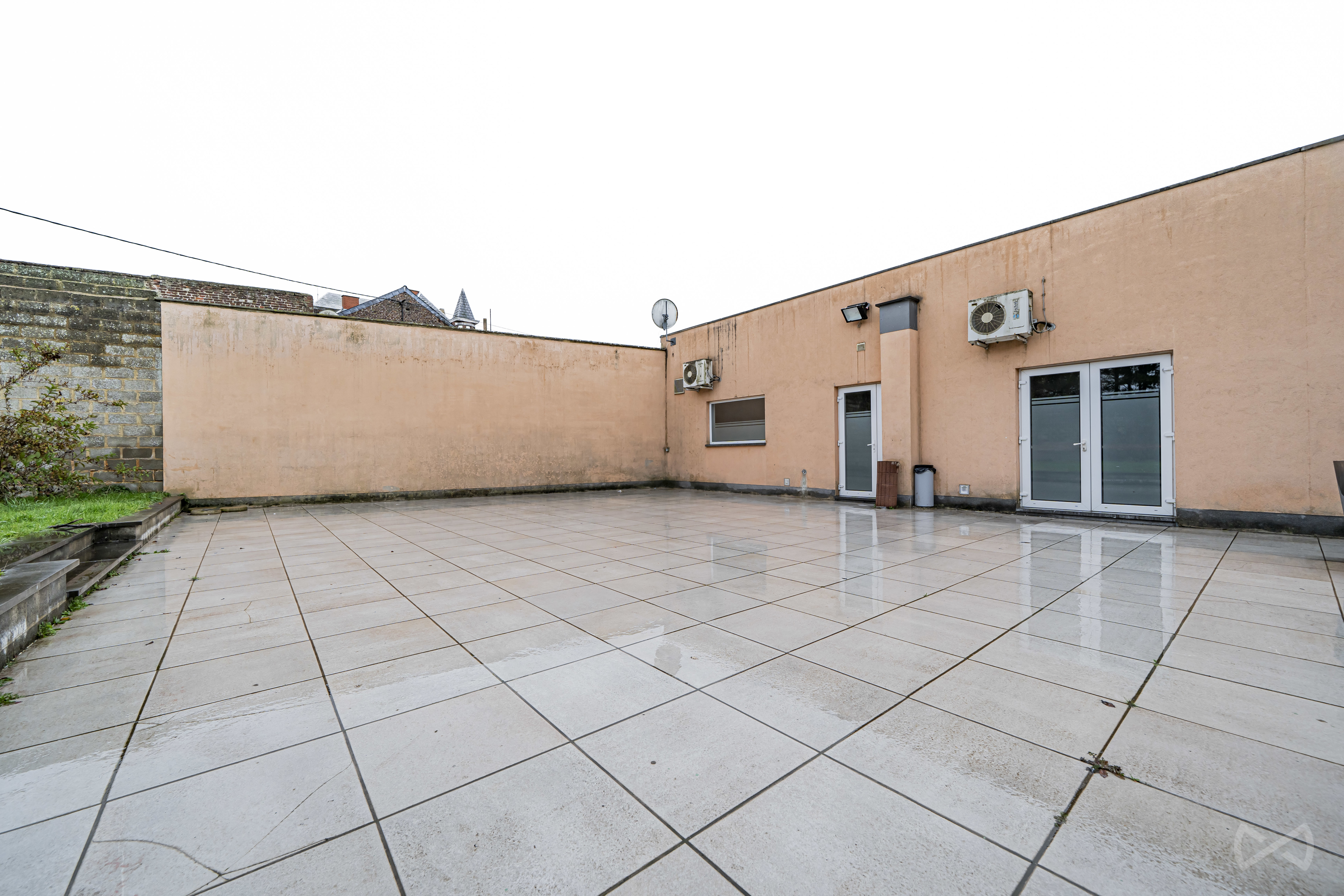 Picture 2 of 4 for Multi-purpose building with two bedrooms in Péronnes (-lez-binche)