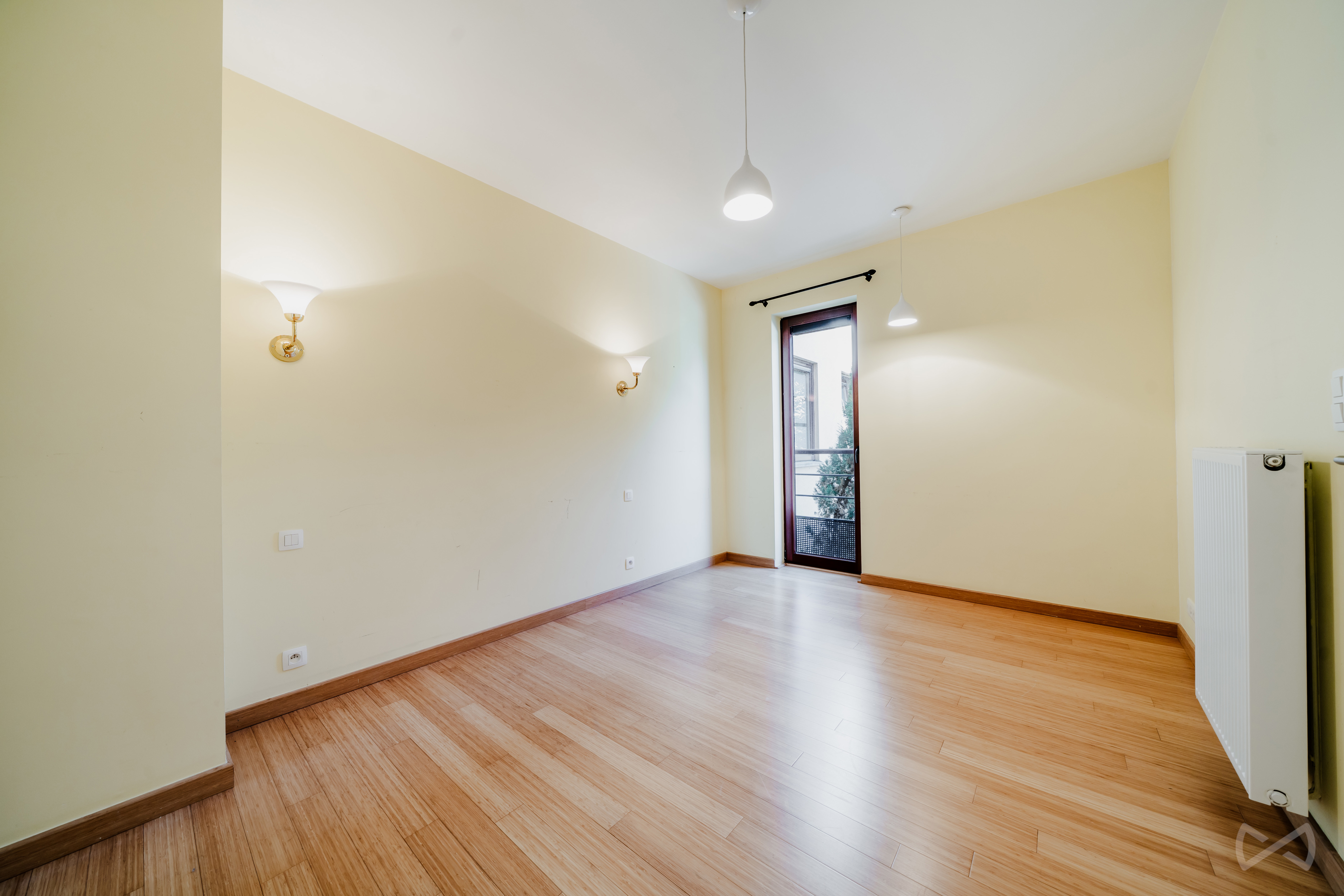 Picture 4 of 4 for Flat with three bedrooms in Waterloo