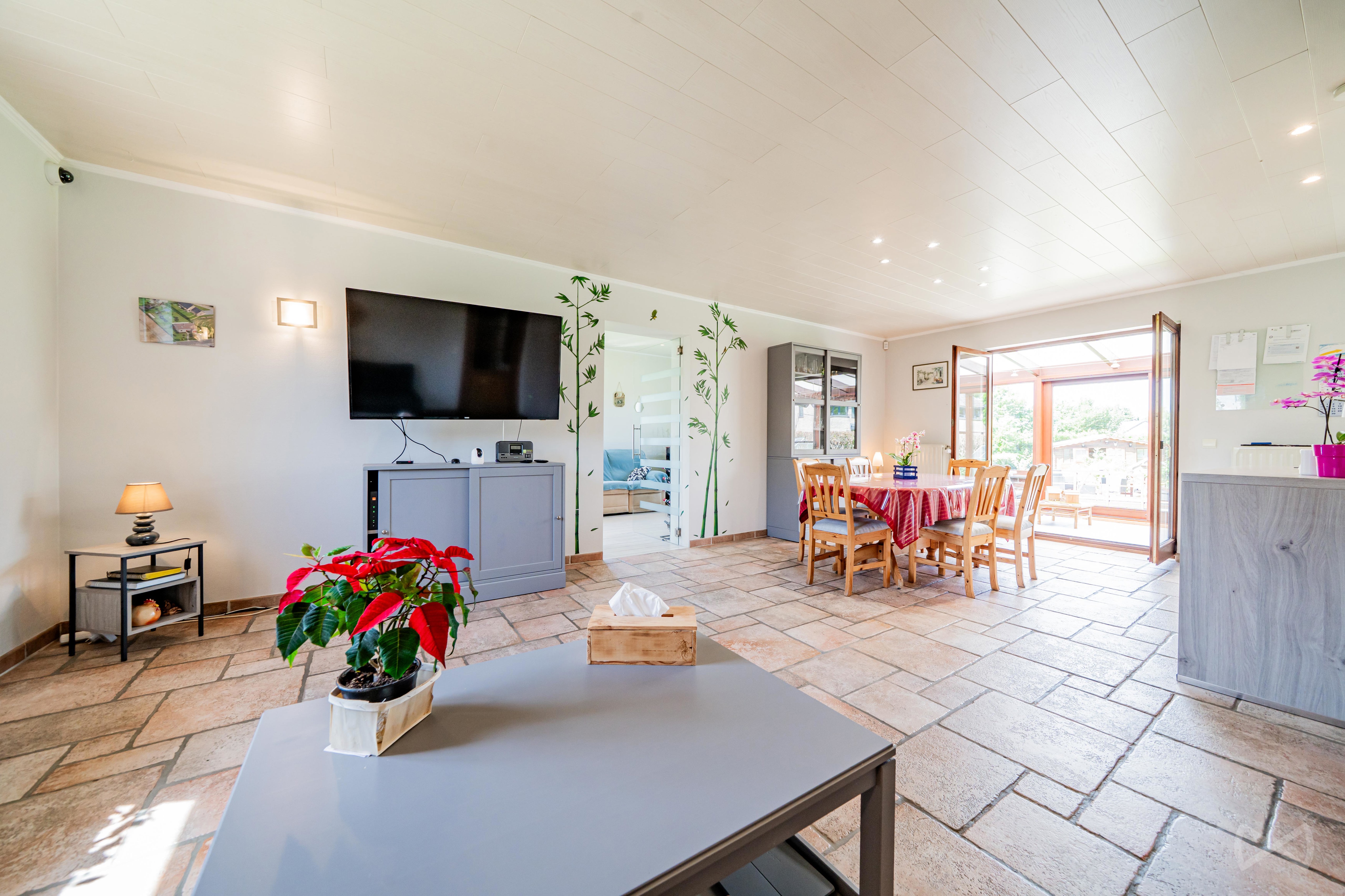 Picture 1 of 4 for Villa with four bedrooms in Merdorp