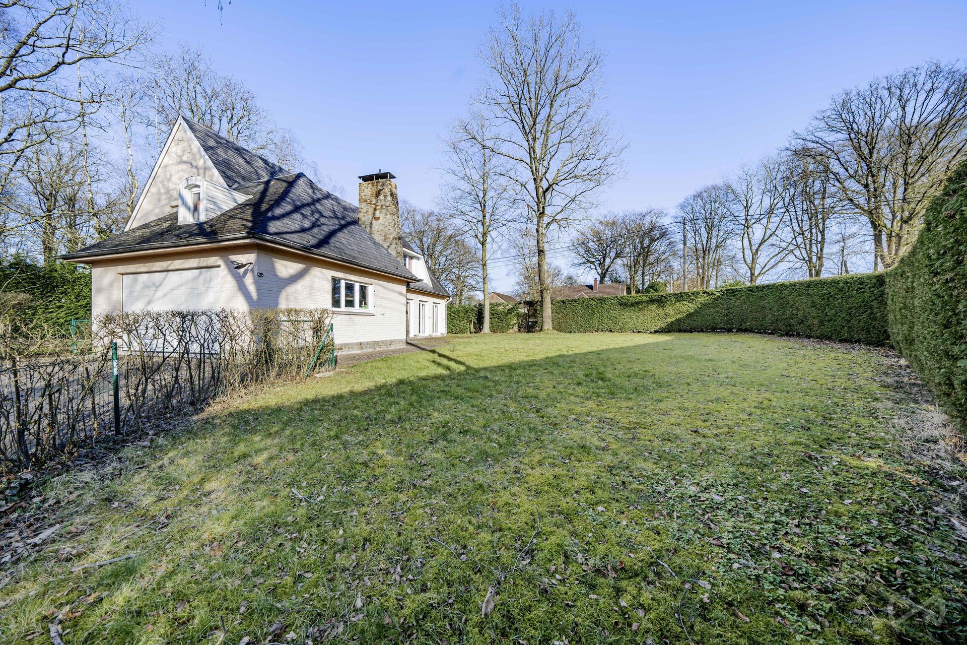 Picture 1 of 4 for Villa with five bedrooms in Rixensart