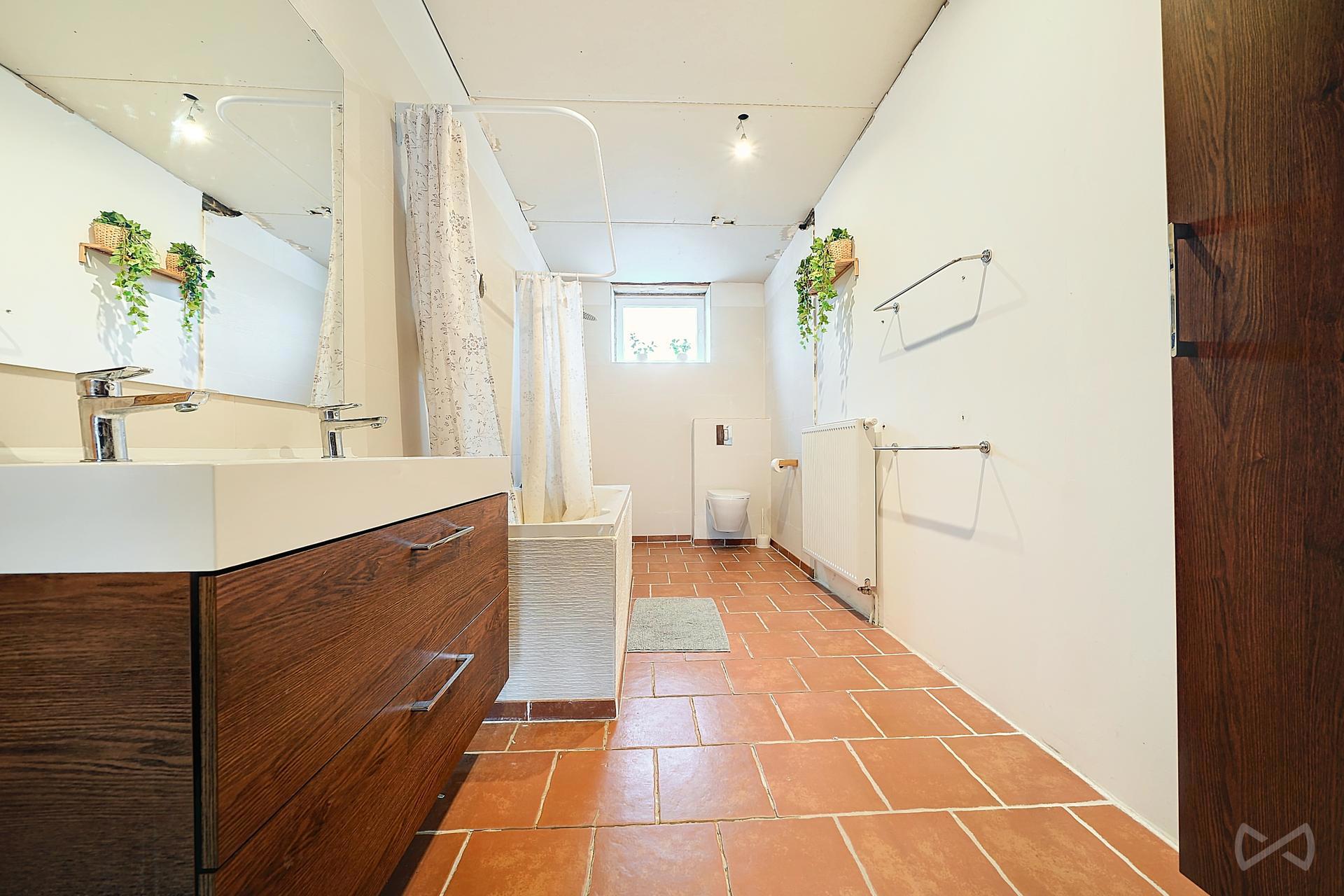 Foto 4 van 4 van Huis met drie slaapkamers in Roux